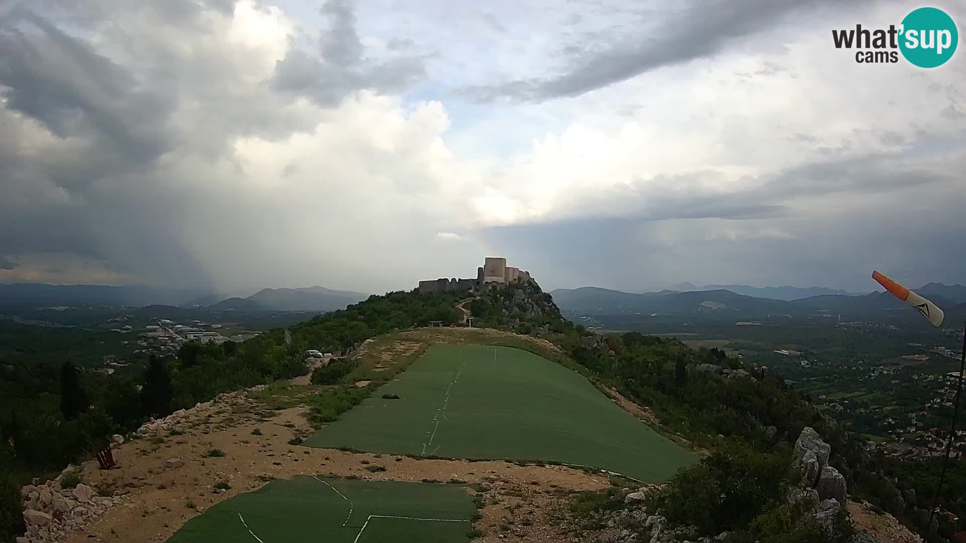 Live Webcam Campo di volo di parapendio Ljubuški – Kula