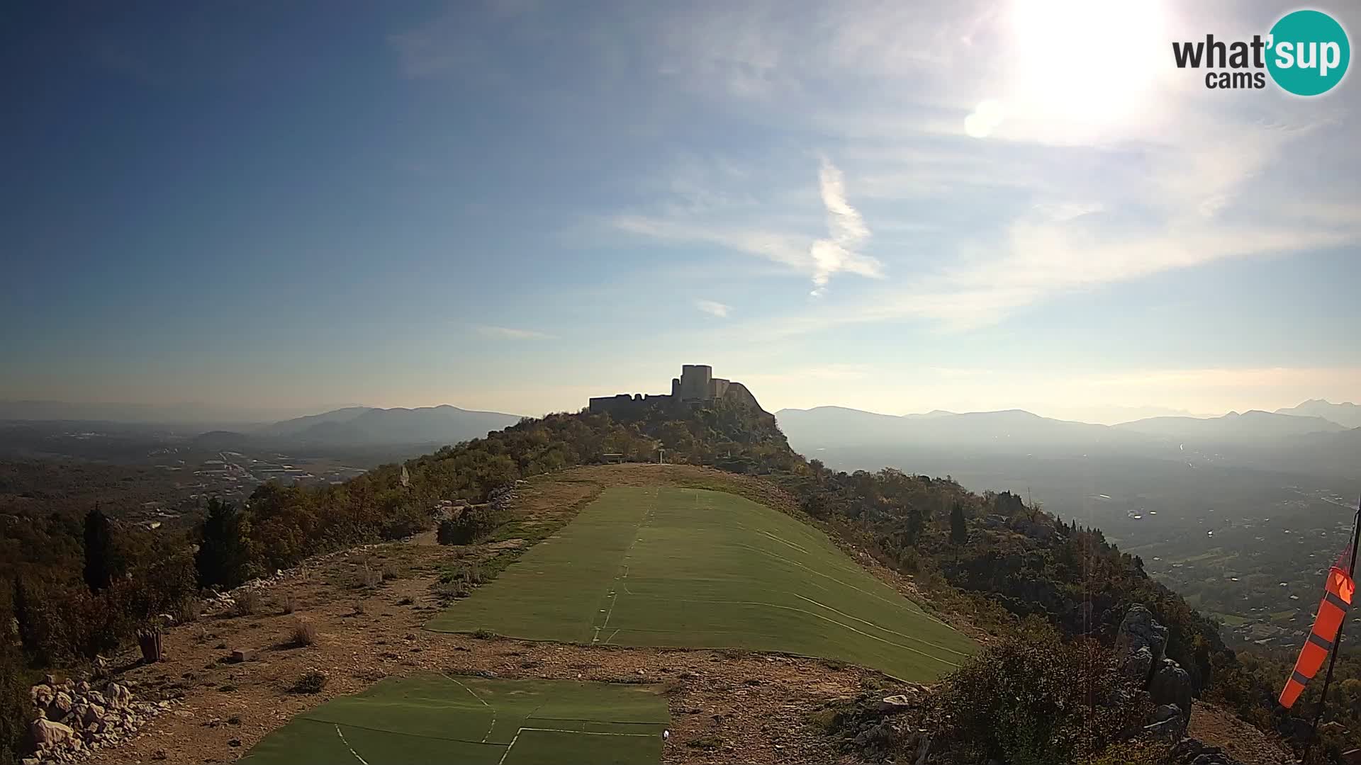 Live Webcam Campo di volo di parapendio Ljubuški – Kula