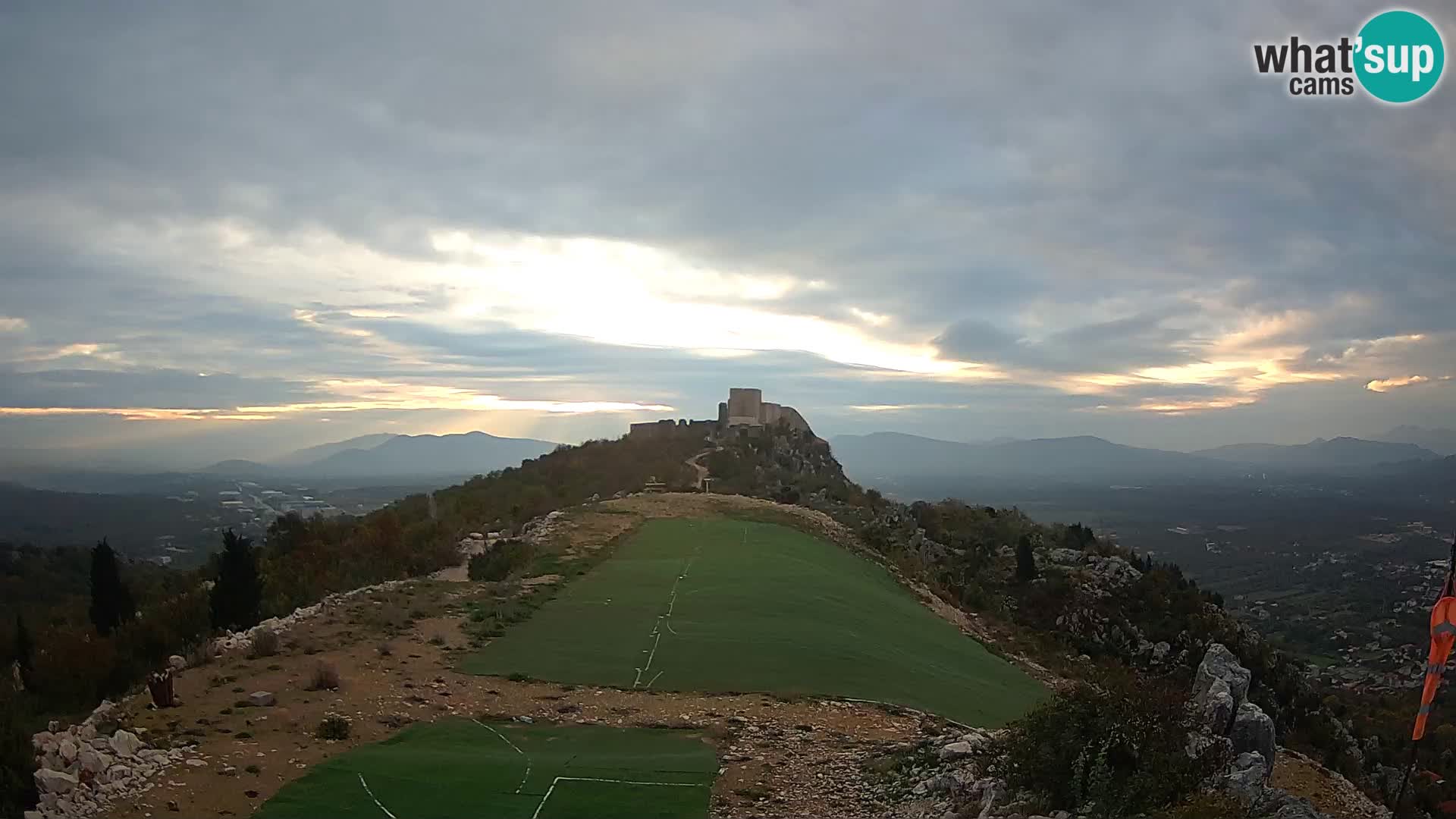 Live Webcam Campo di volo di parapendio Ljubuški – Kula