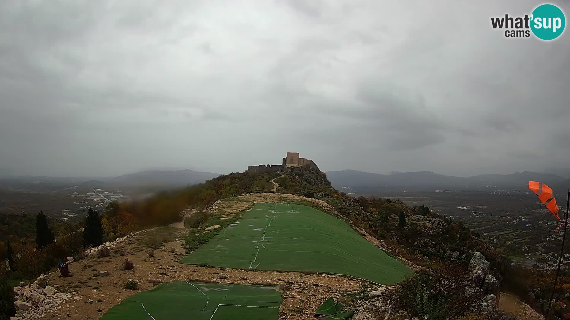 Live Webcam Campo di volo di parapendio Ljubuški – Kula