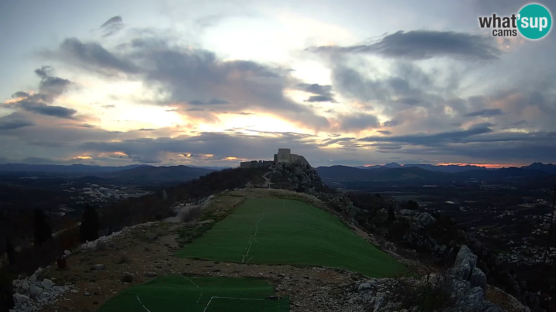 Live Webcam Campo di volo di parapendio Ljubuški – Kula