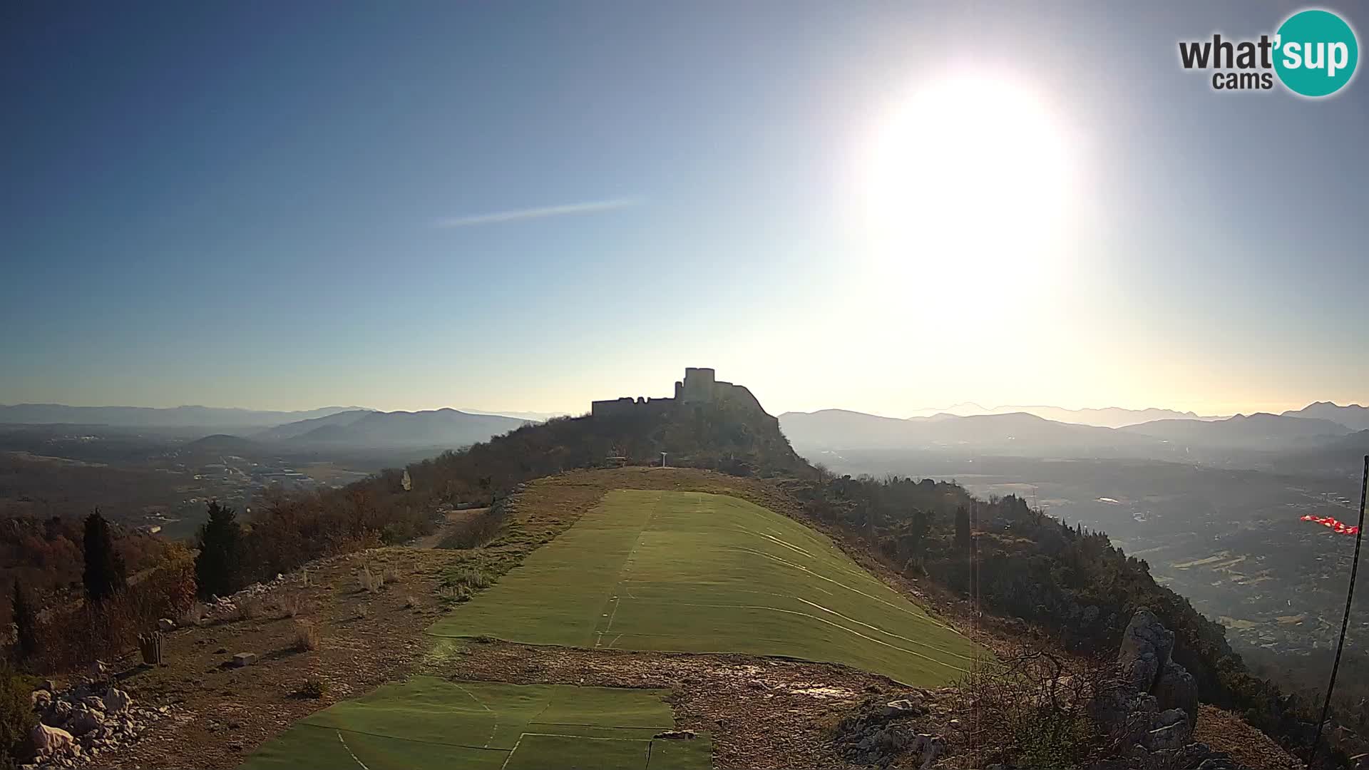 Live Webcam Campo di volo di parapendio Ljubuški – Kula