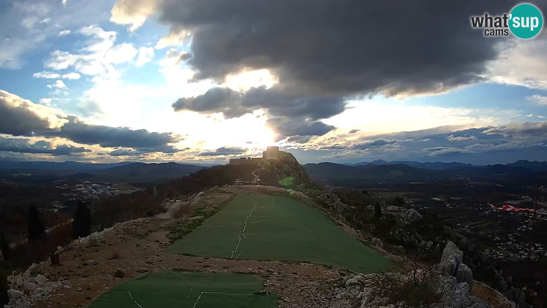 Live Webcam Campo di volo di parapendio Ljubuški – Kula