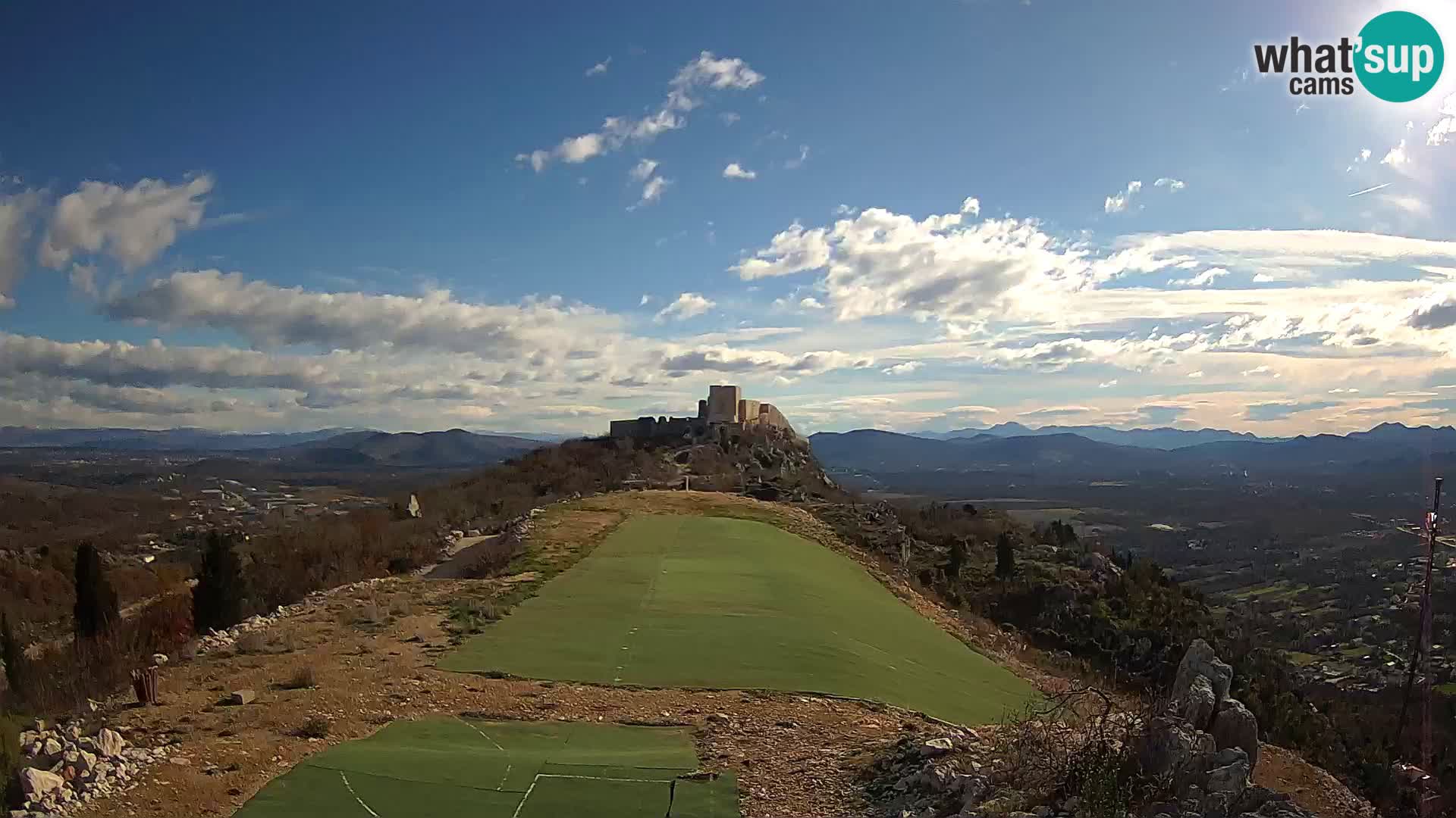 Live Webcam Campo di volo di parapendio Ljubuški – Kula