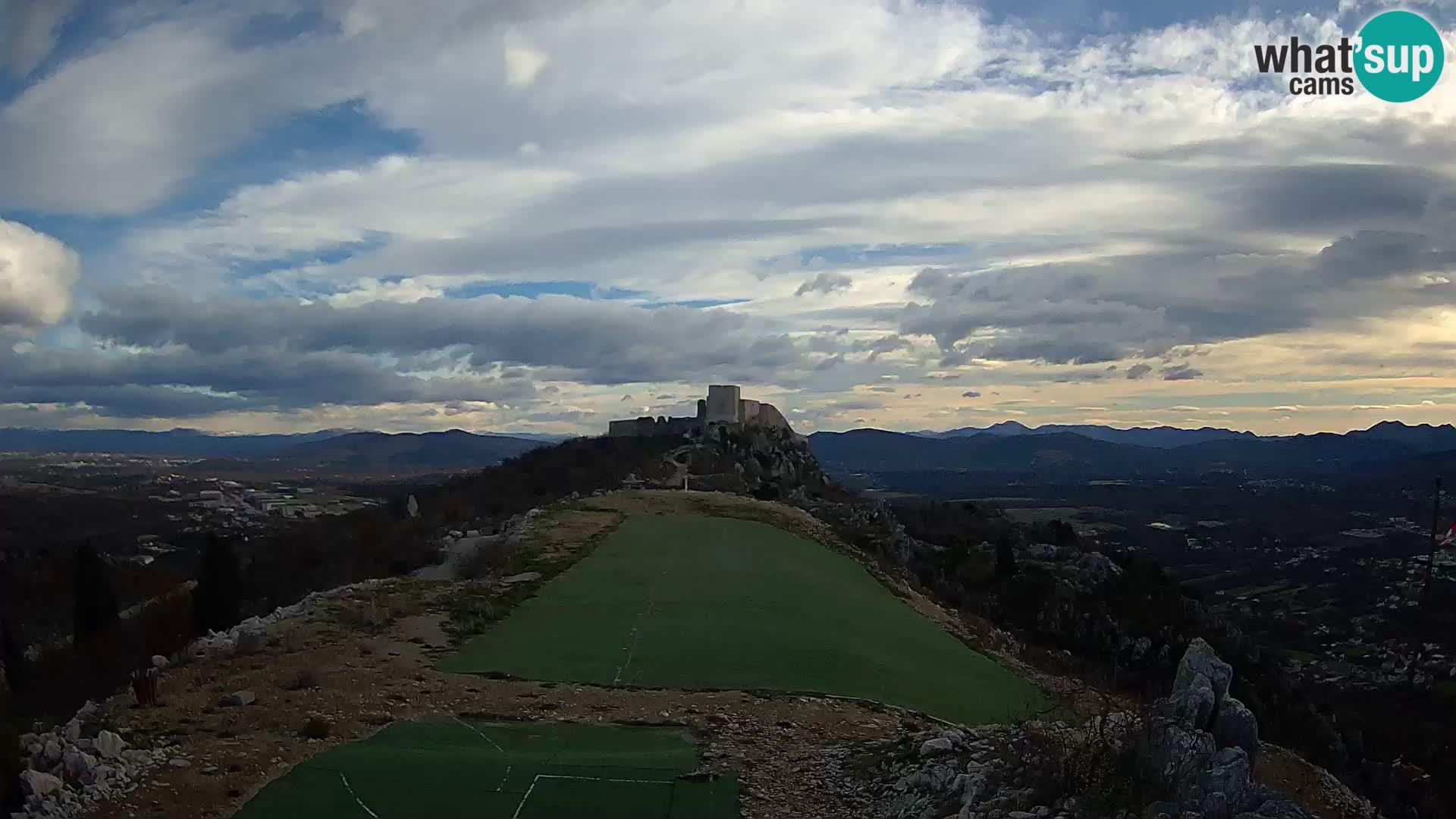 Live Webcam Campo di volo di parapendio Ljubuški – Kula