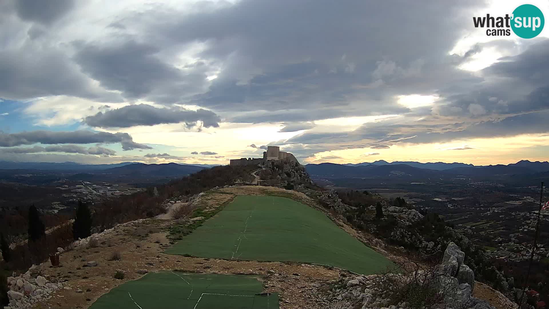 Live Webcam Campo di volo di parapendio Ljubuški – Kula