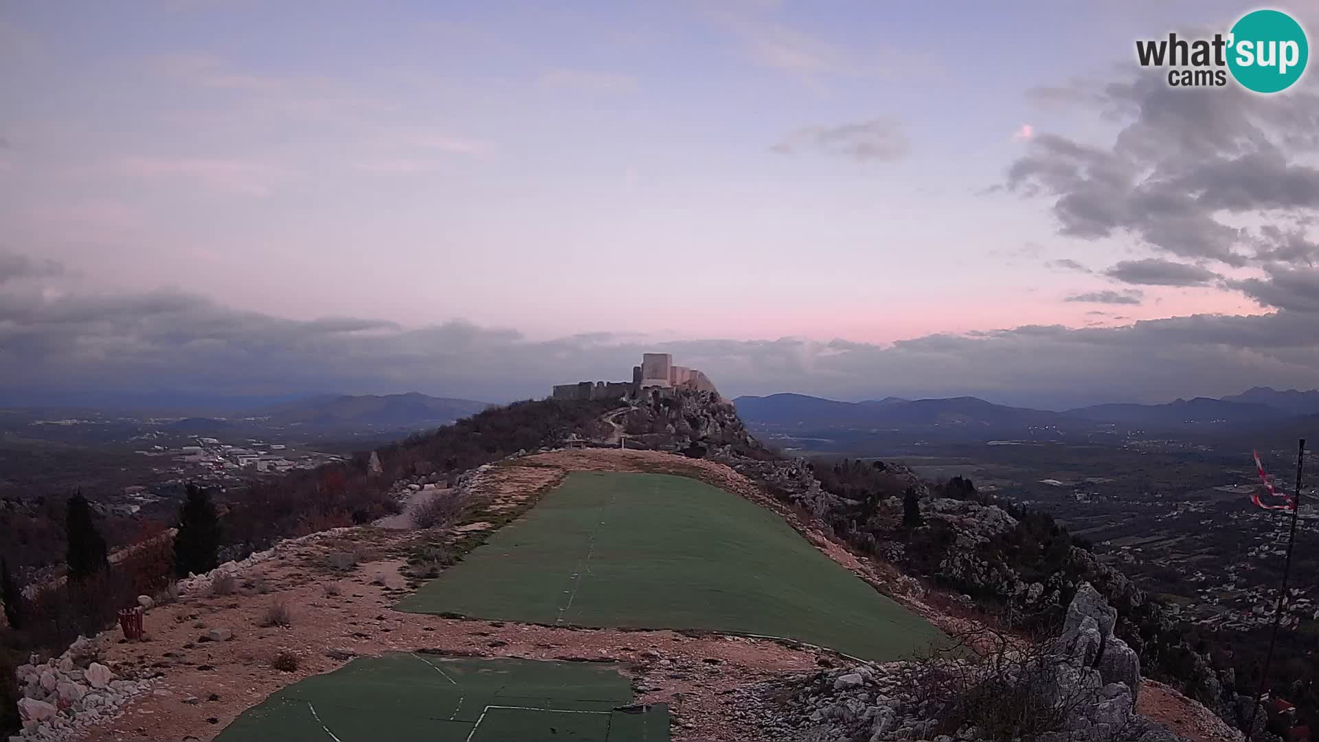 Live Webcam Campo di volo di parapendio Ljubuški – Kula