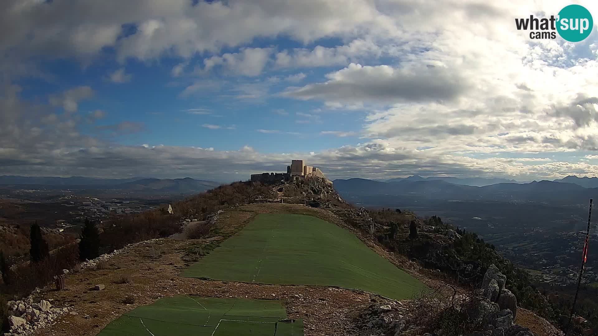 Live Webcam Campo di volo di parapendio Ljubuški – Kula