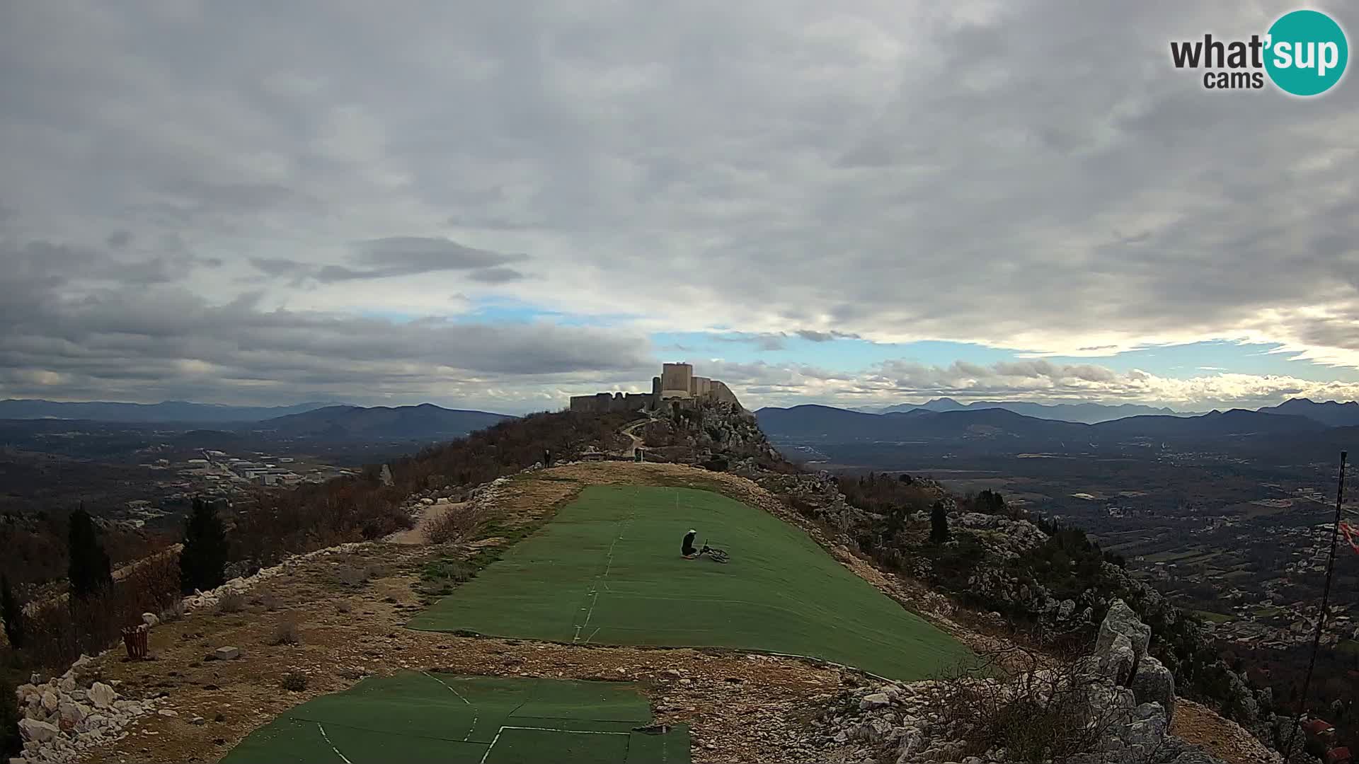 Live Webcam Campo di volo di parapendio Ljubuški – Kula