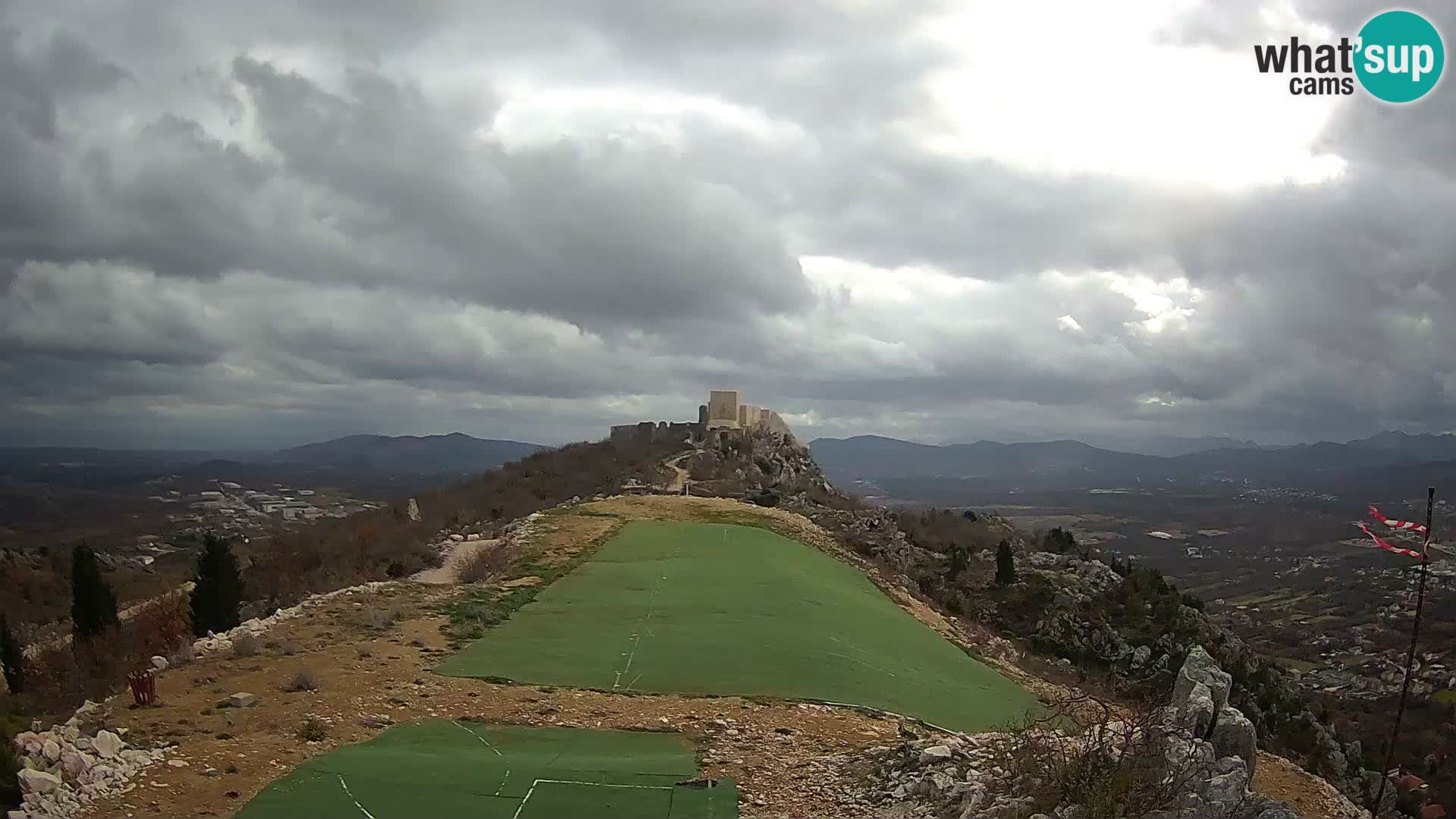 Live Webcam Campo di volo di parapendio Ljubuški – Kula