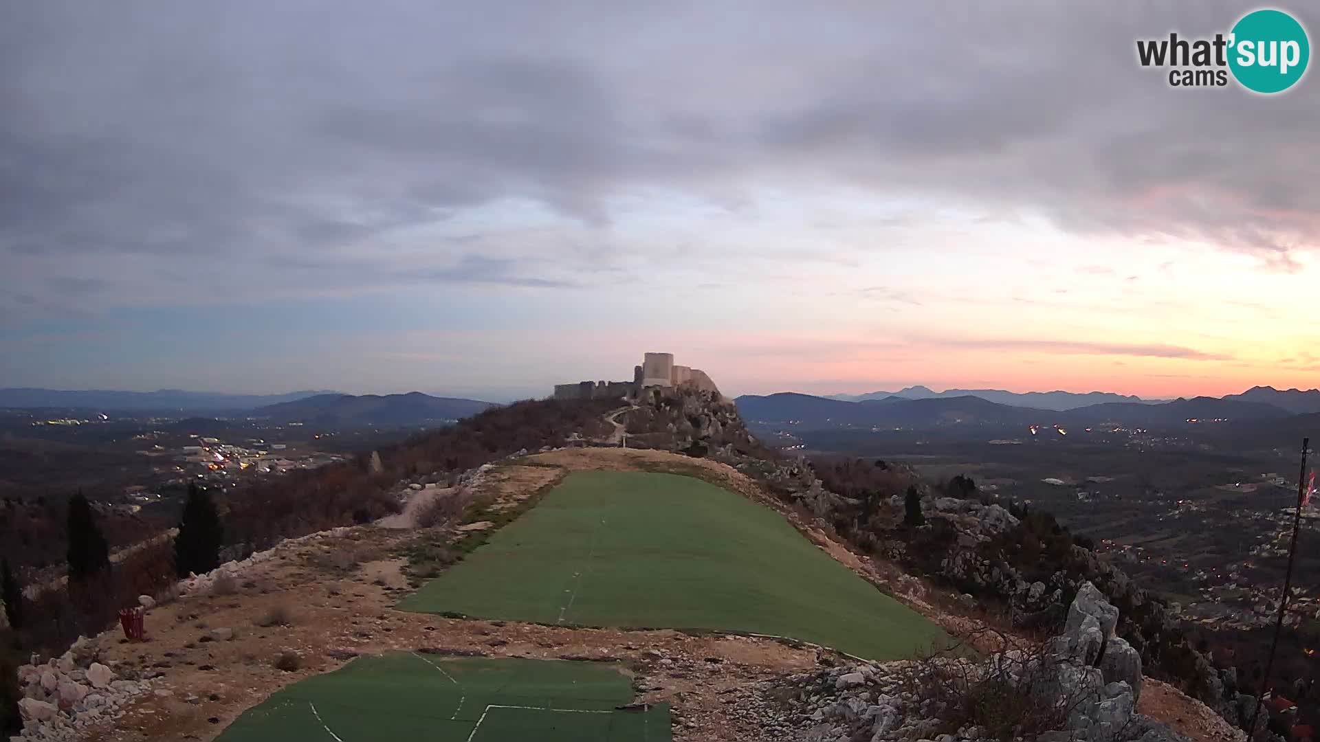 Live Webcam Campo di volo di parapendio Ljubuški – Kula