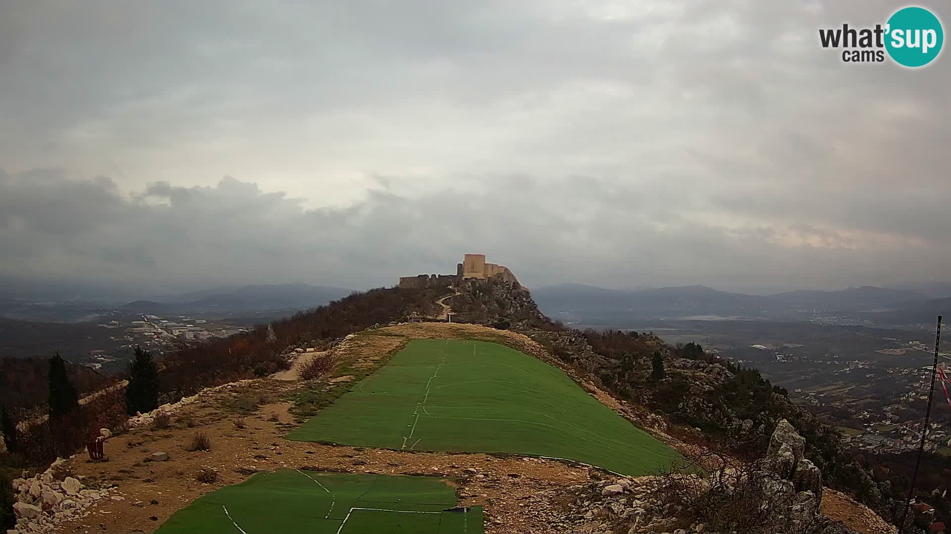 Live Webcam Campo di volo di parapendio Ljubuški – Kula