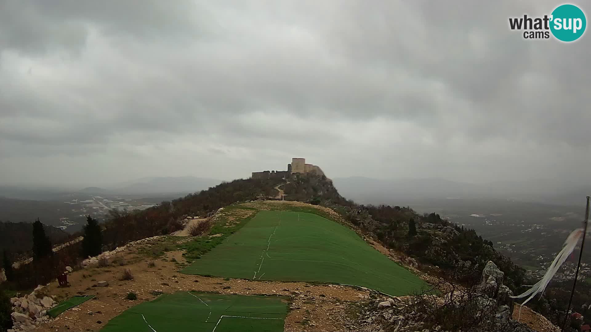 Live Webcam Campo di volo di parapendio Ljubuški – Kula