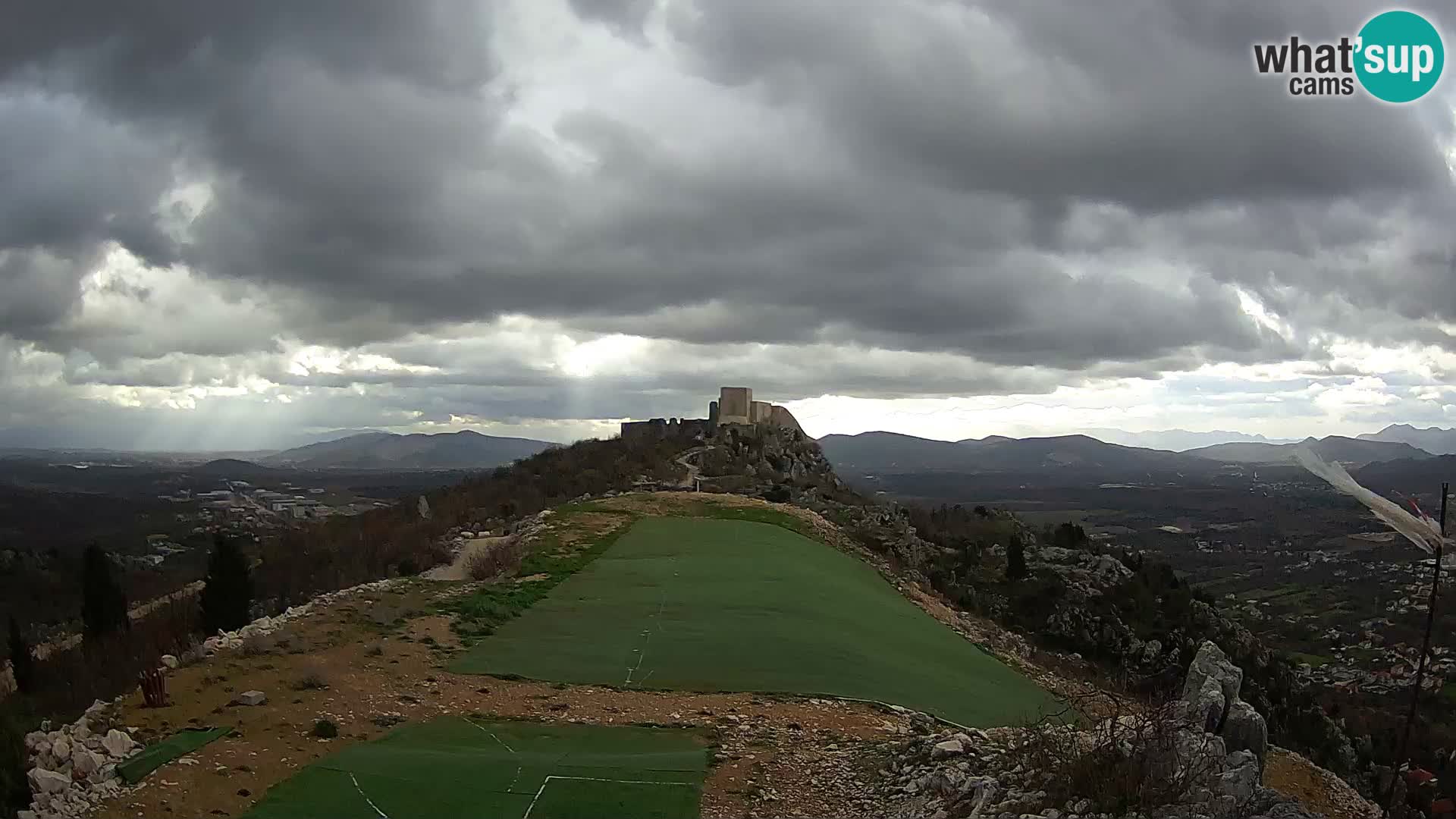 Live Webcam Campo di volo di parapendio Ljubuški – Kula