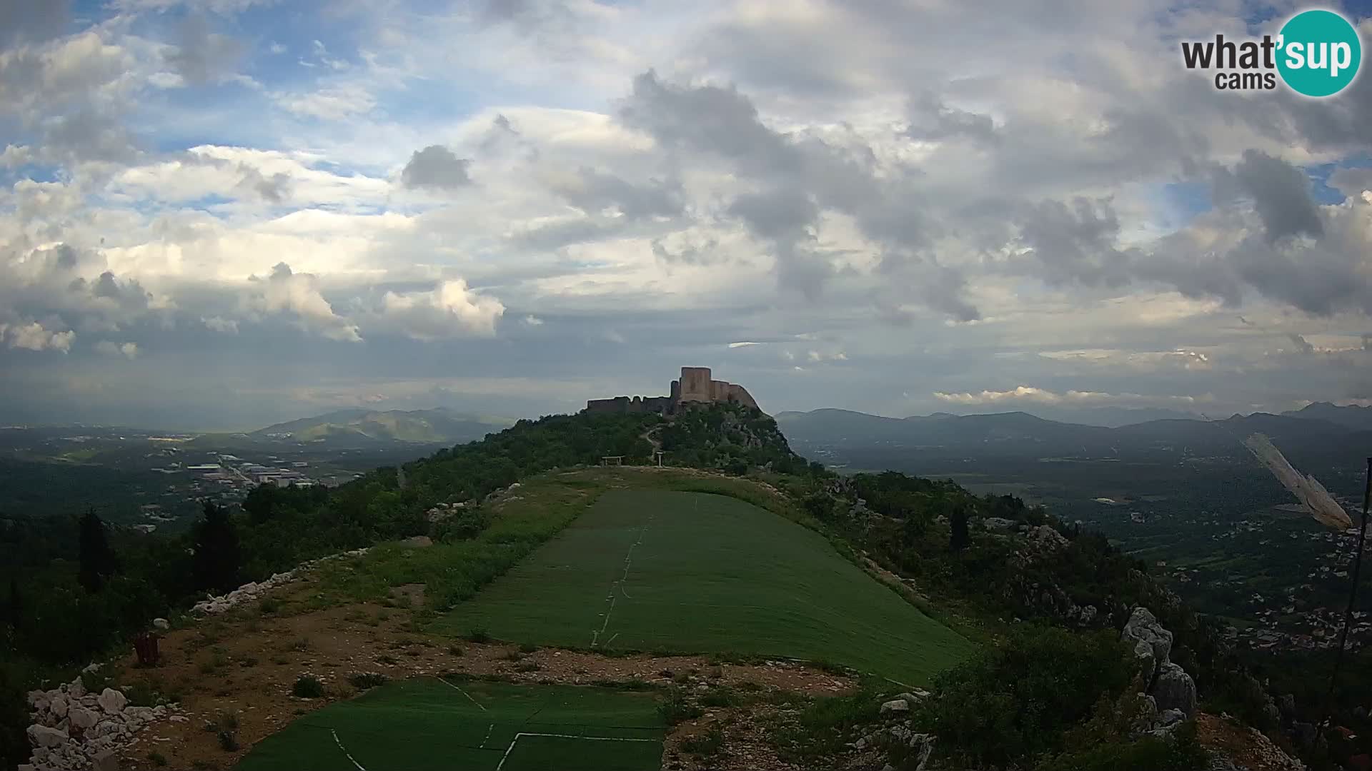 Live Webcam Campo di volo di parapendio Ljubuški – Kula
