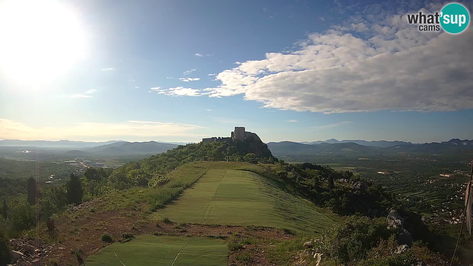 Live Webcam Campo di volo di parapendio Ljubuški – Kula
