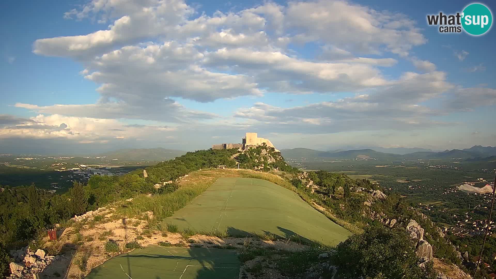 Live Webcam Campo di volo di parapendio Ljubuški – Kula