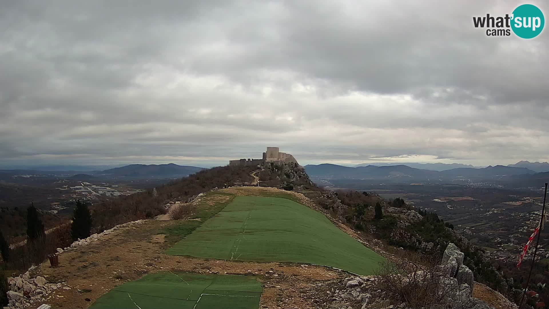 Live Webcam Campo di volo di parapendio Ljubuški – Kula