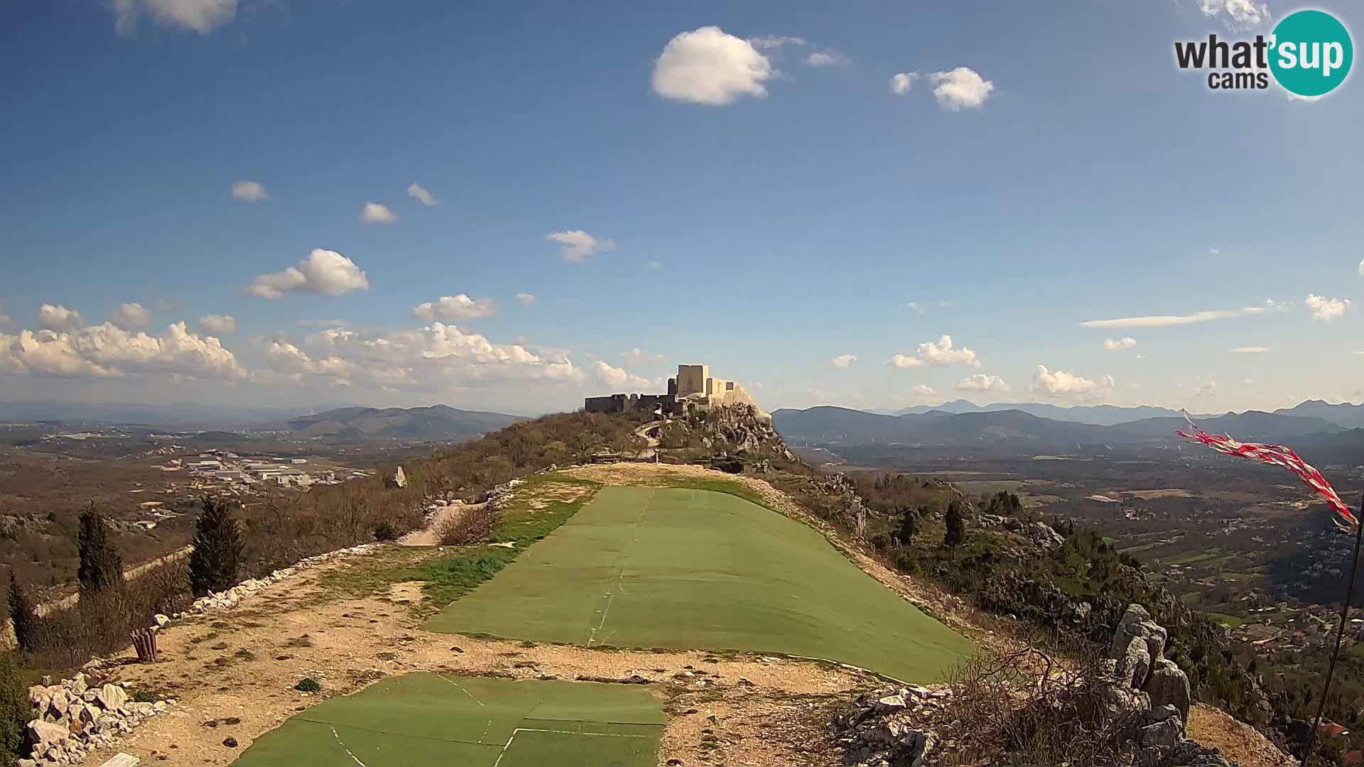 Spletna kamera v živo jadralno vzletišče Ljubuški – Kula