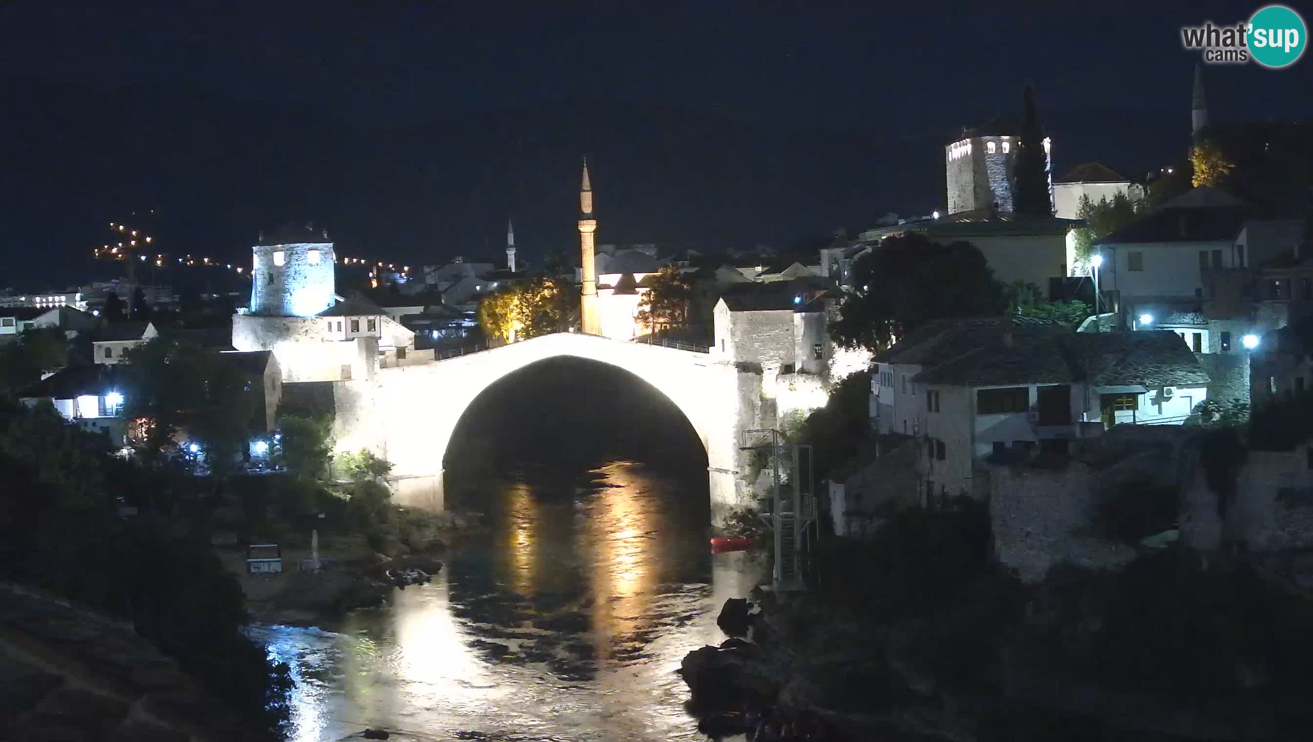 Mostar webkamera – Die Alte Brücke über den Fluss Neretva