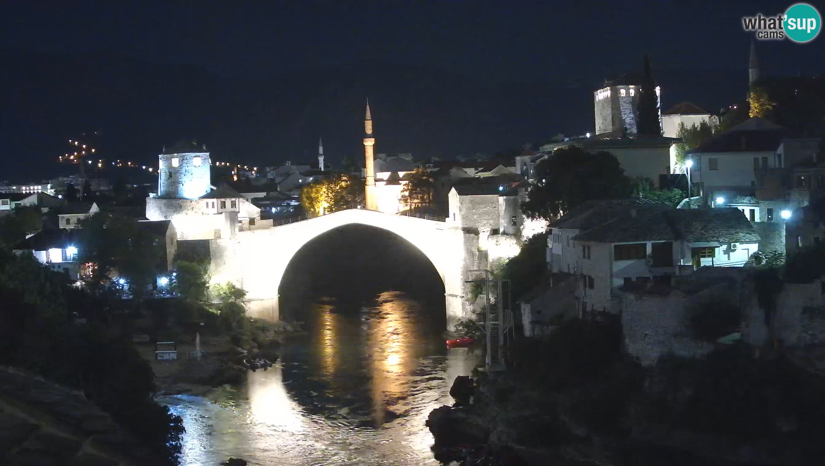 Mostar webkamera – Die Alte Brücke über den Fluss Neretva