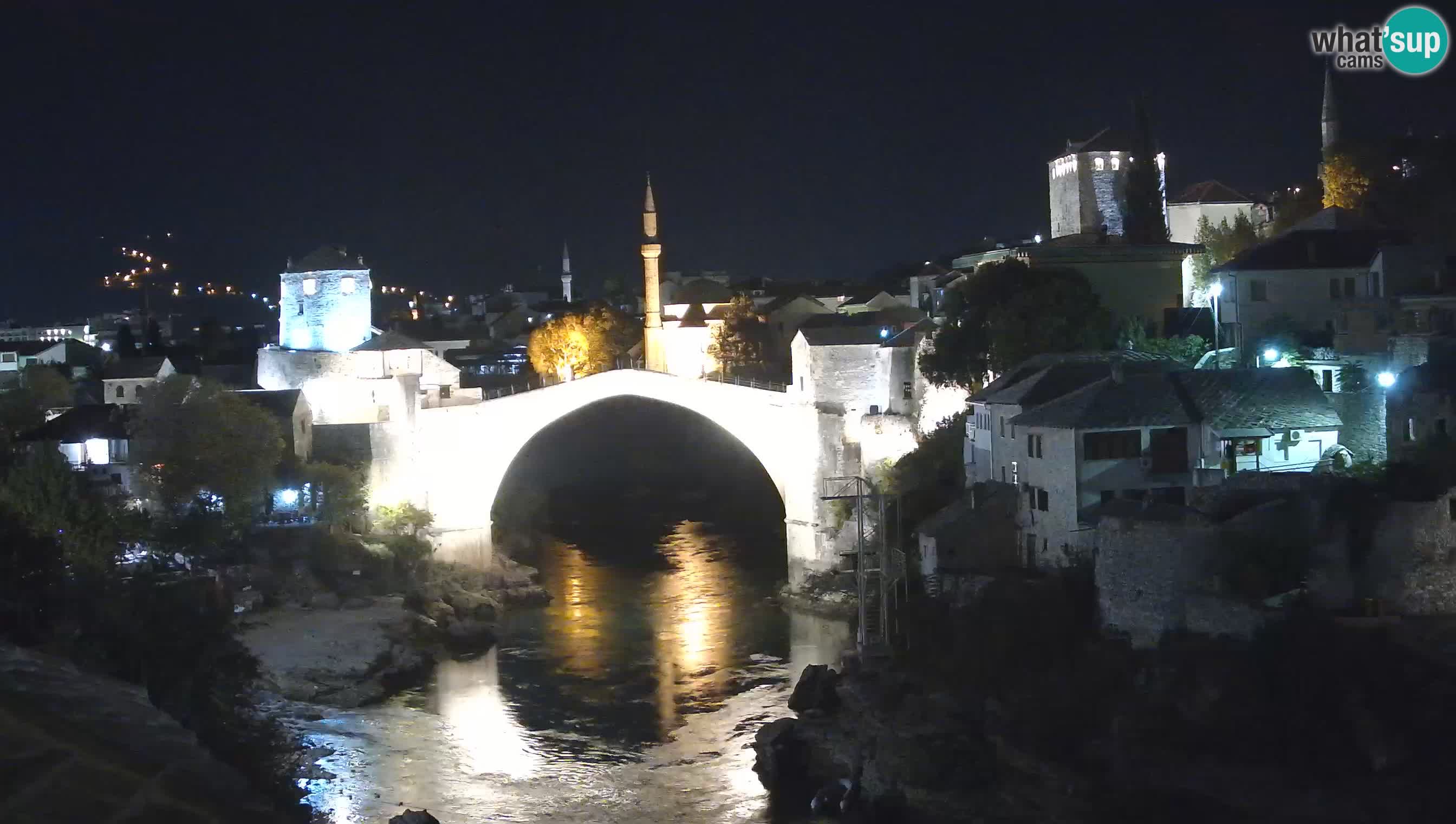 Mostar webkamera – Die Alte Brücke über den Fluss Neretva