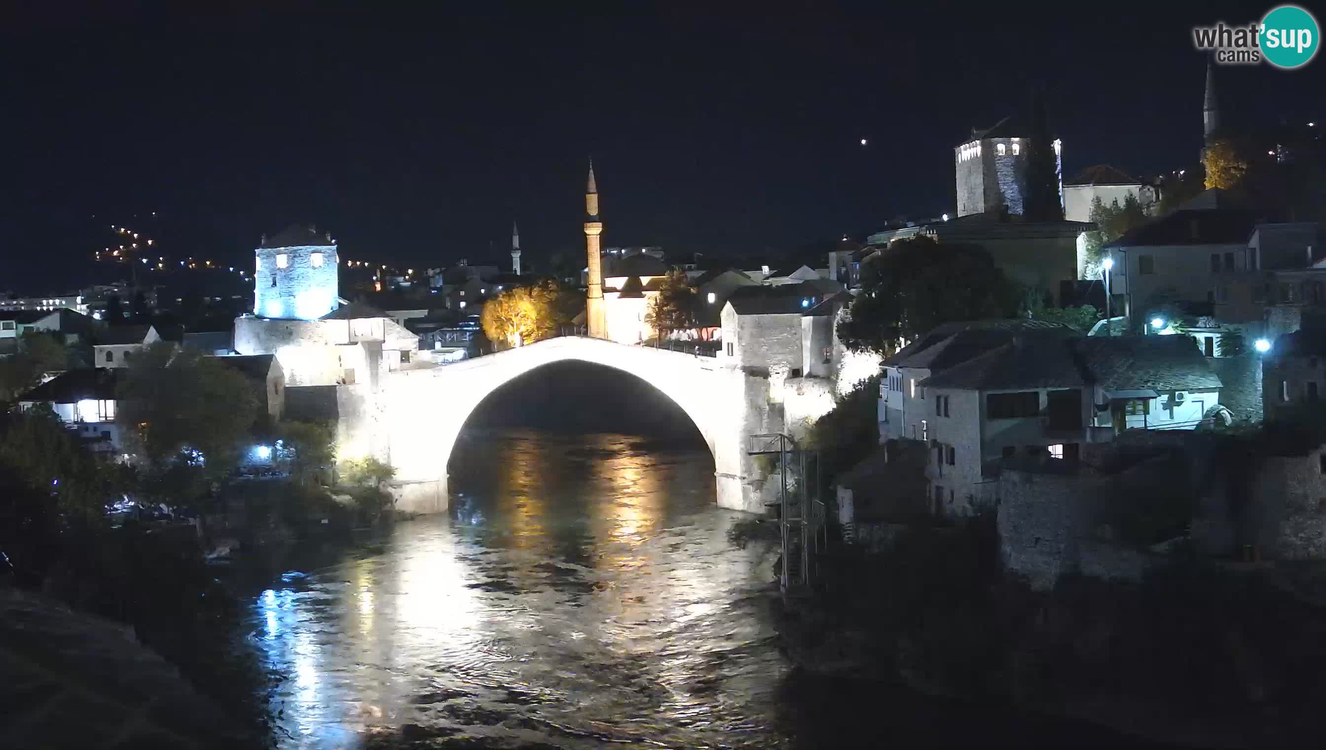 Mostar webkamera – Die Alte Brücke über den Fluss Neretva