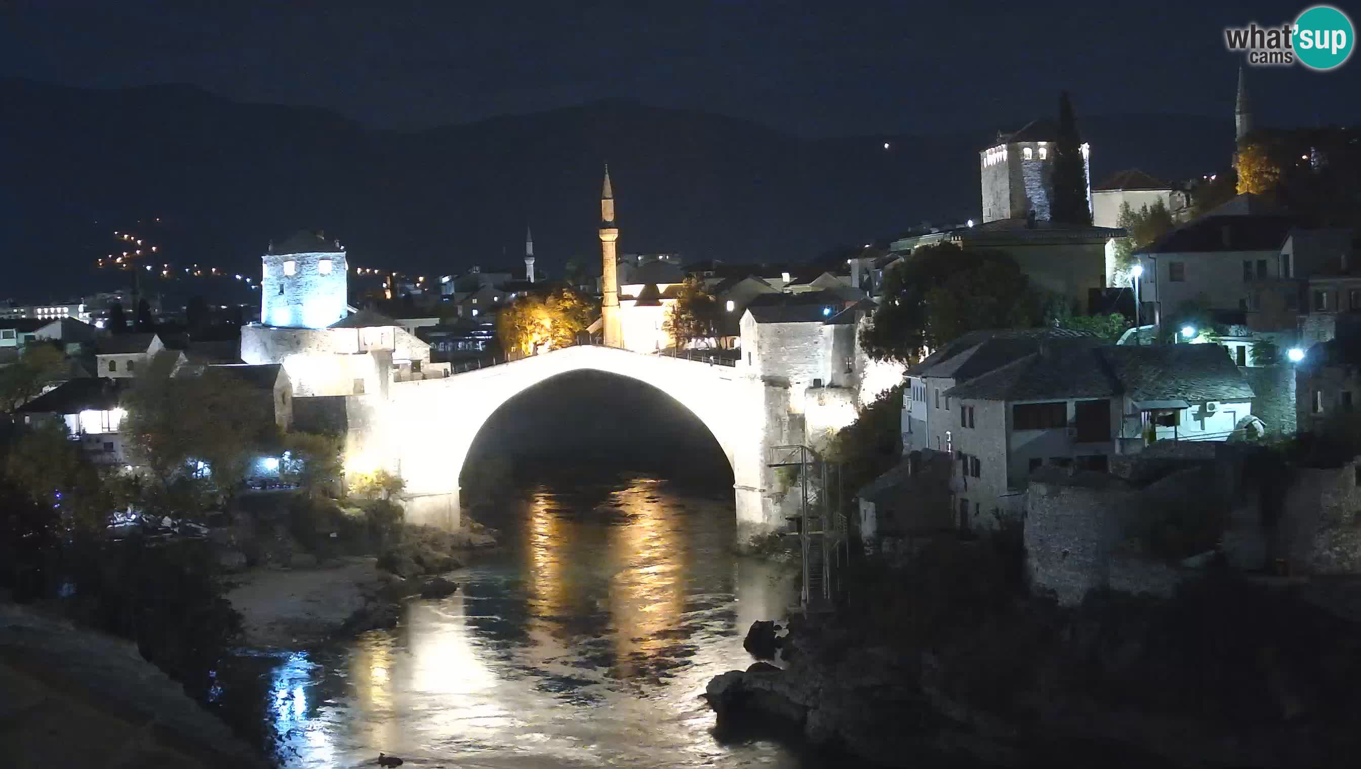 Mostar webkamera – Die Alte Brücke über den Fluss Neretva