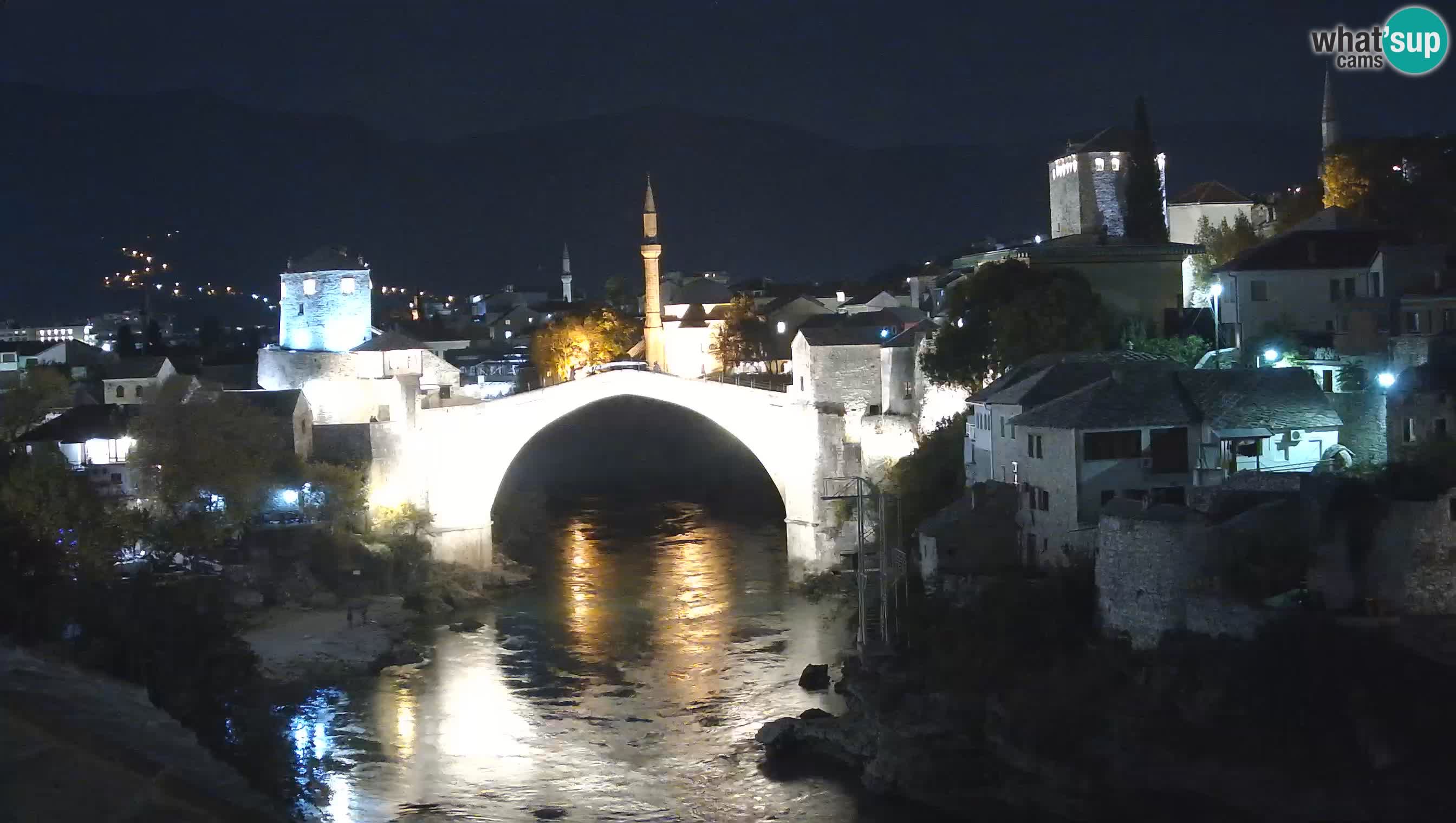 Mostar webkamera – Die Alte Brücke über den Fluss Neretva