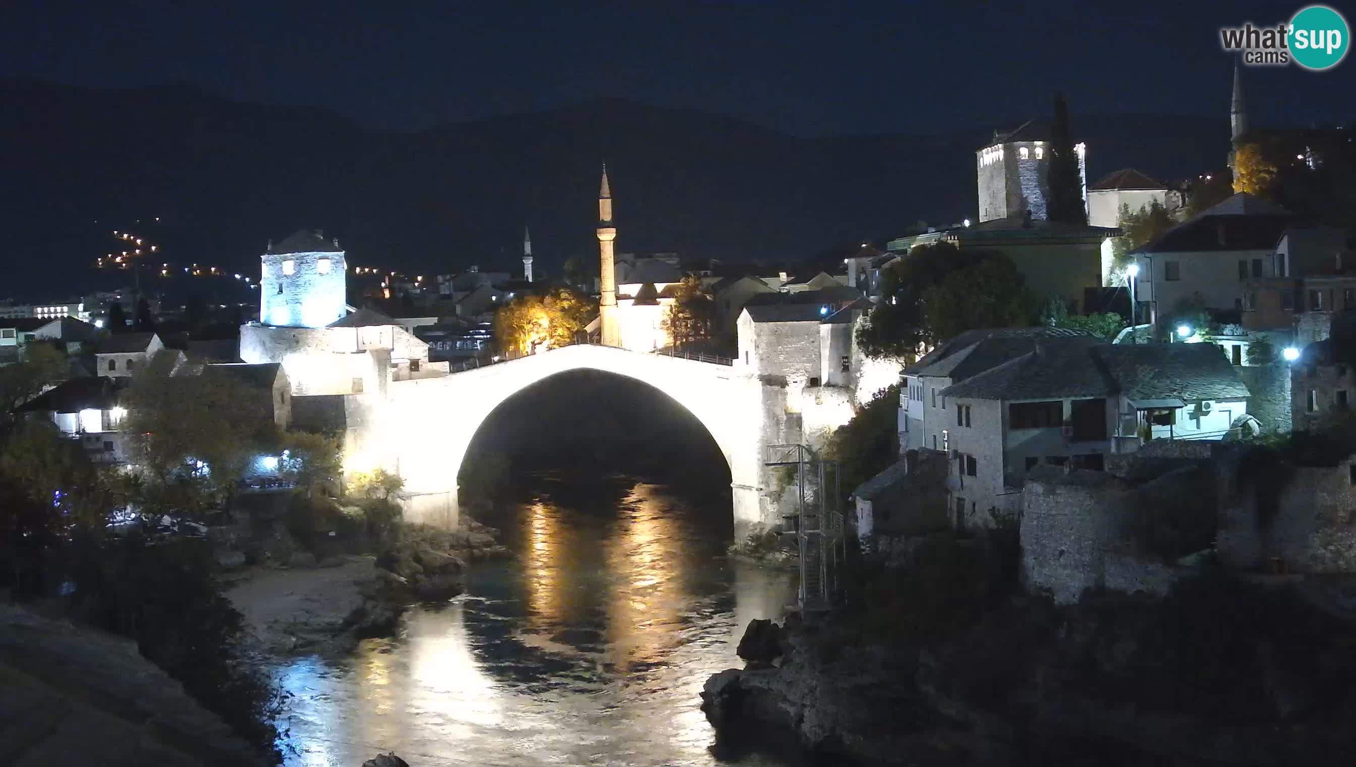 Mostar webkamera – Die Alte Brücke über den Fluss Neretva