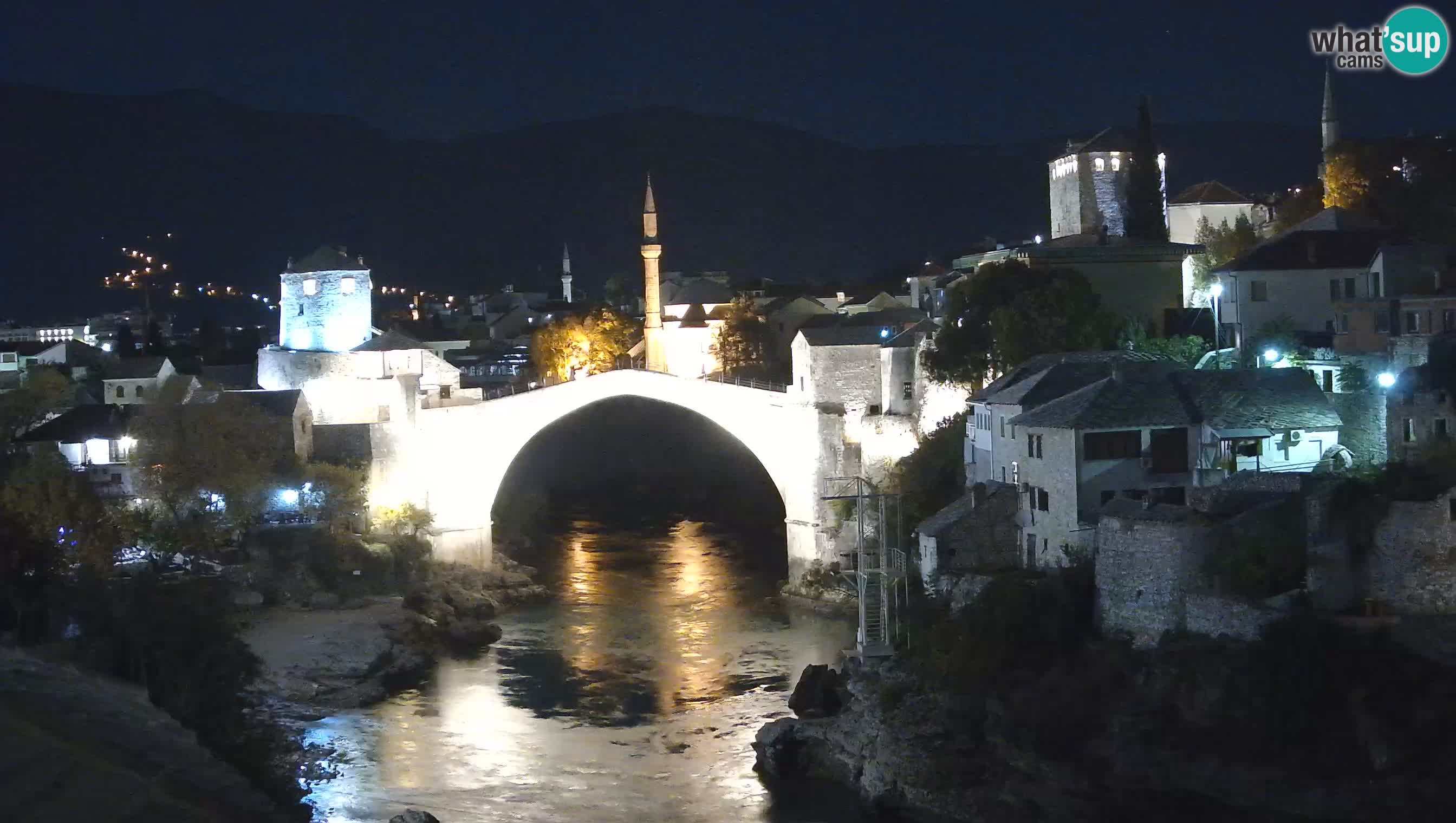 Mostar webkamera – Die Alte Brücke über den Fluss Neretva