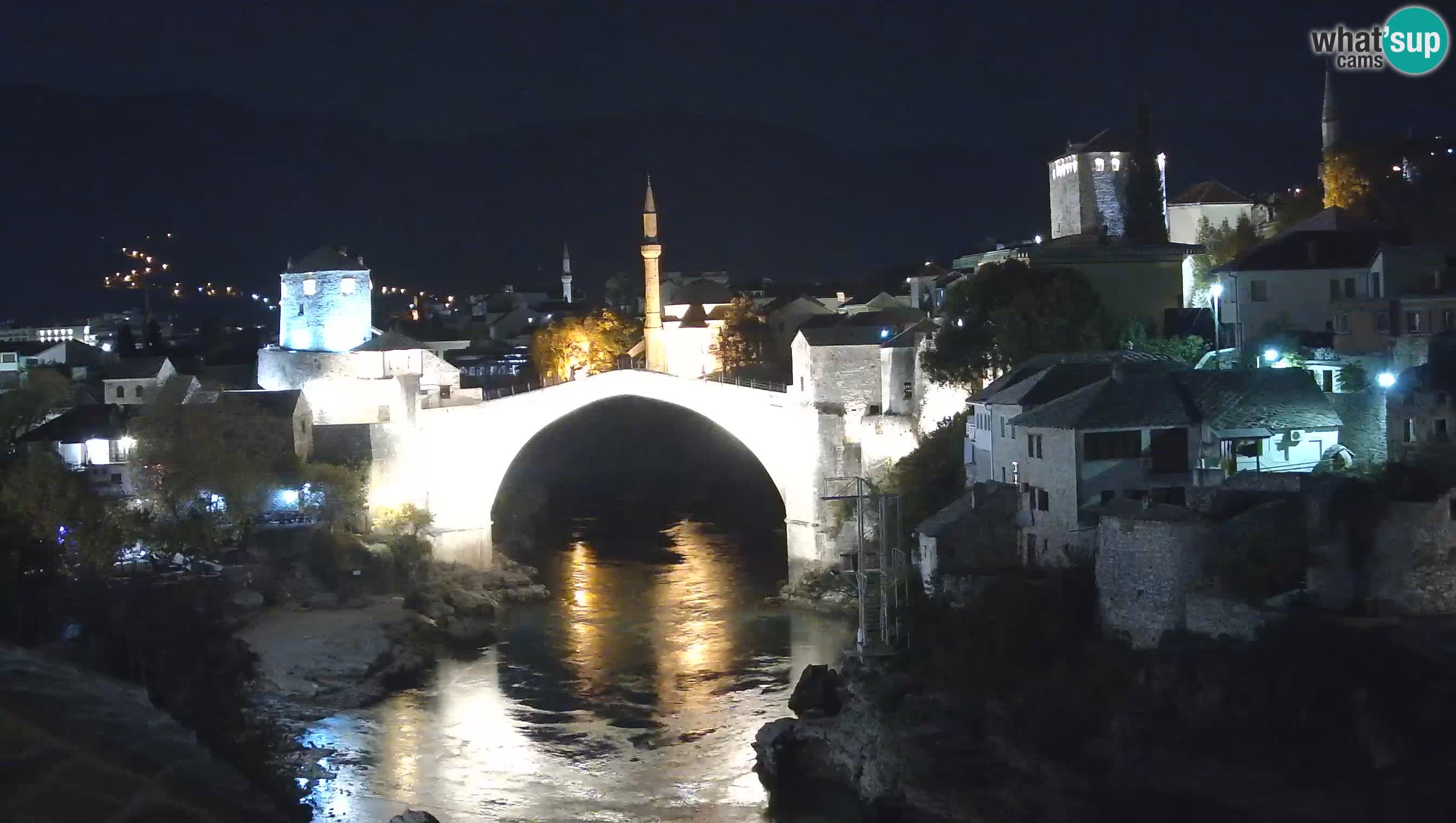 Mostar webkamera – Die Alte Brücke über den Fluss Neretva