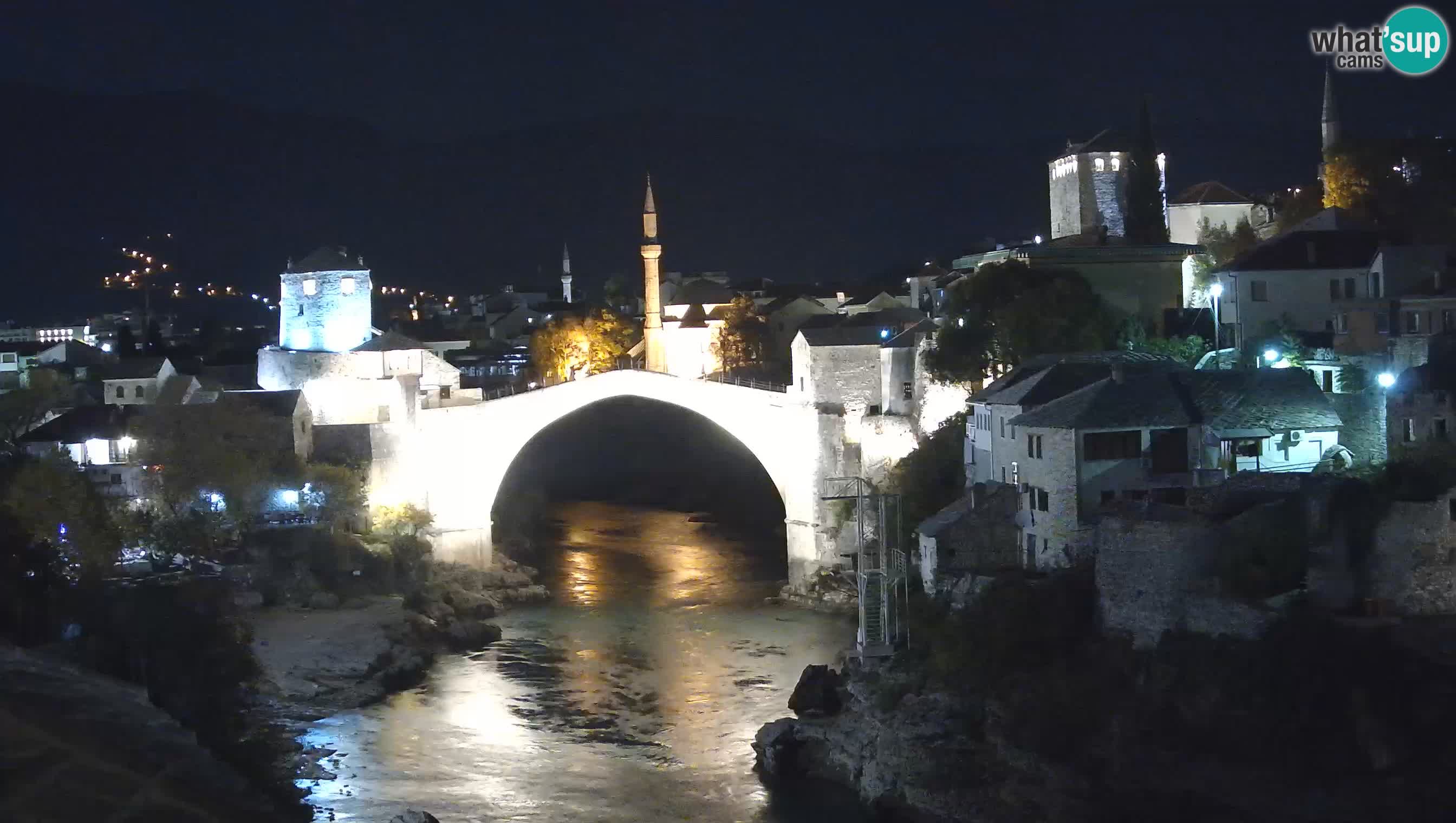 Mostar webkamera – Die Alte Brücke über den Fluss Neretva