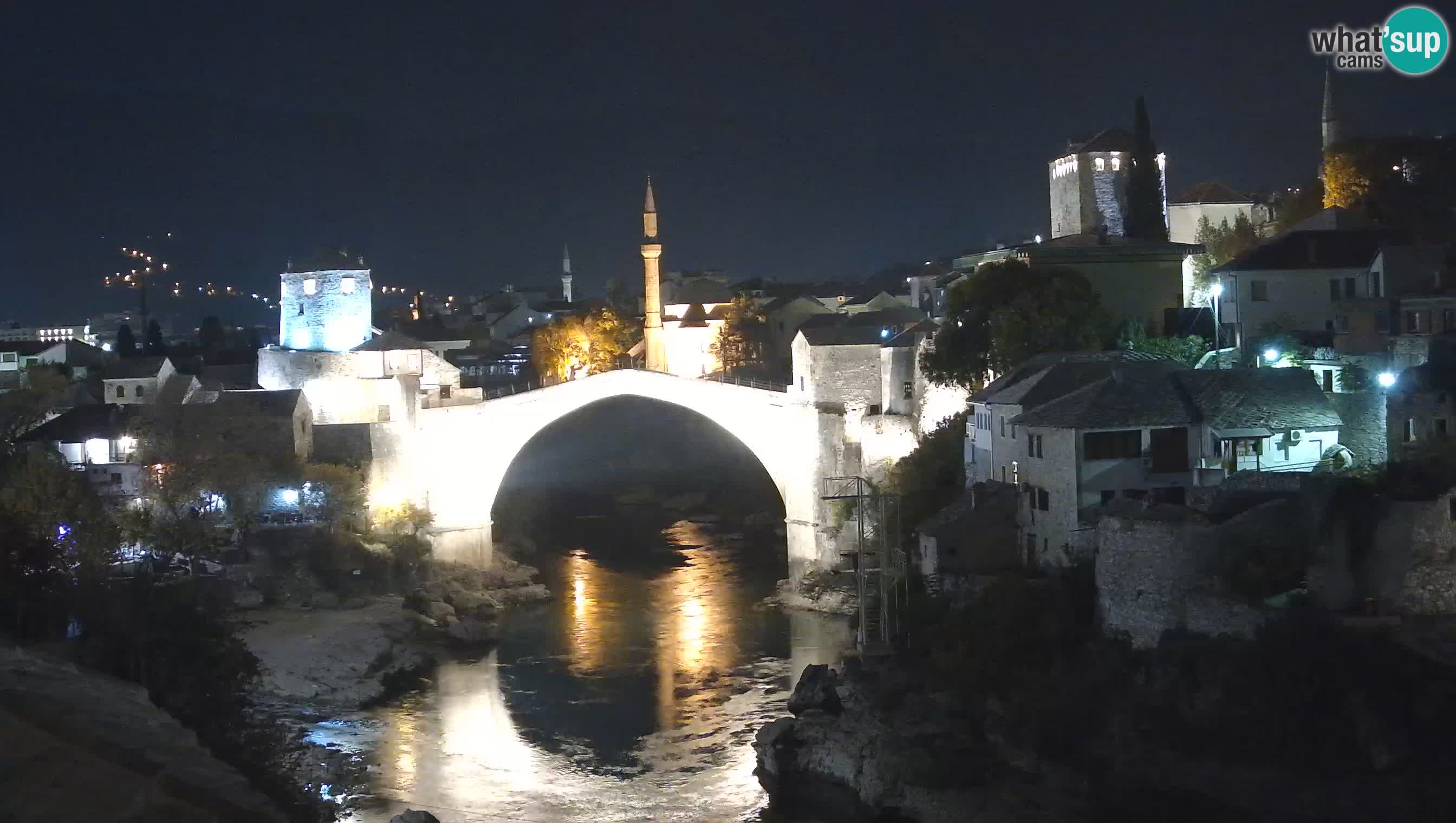 Mostar webkamera – Die Alte Brücke über den Fluss Neretva