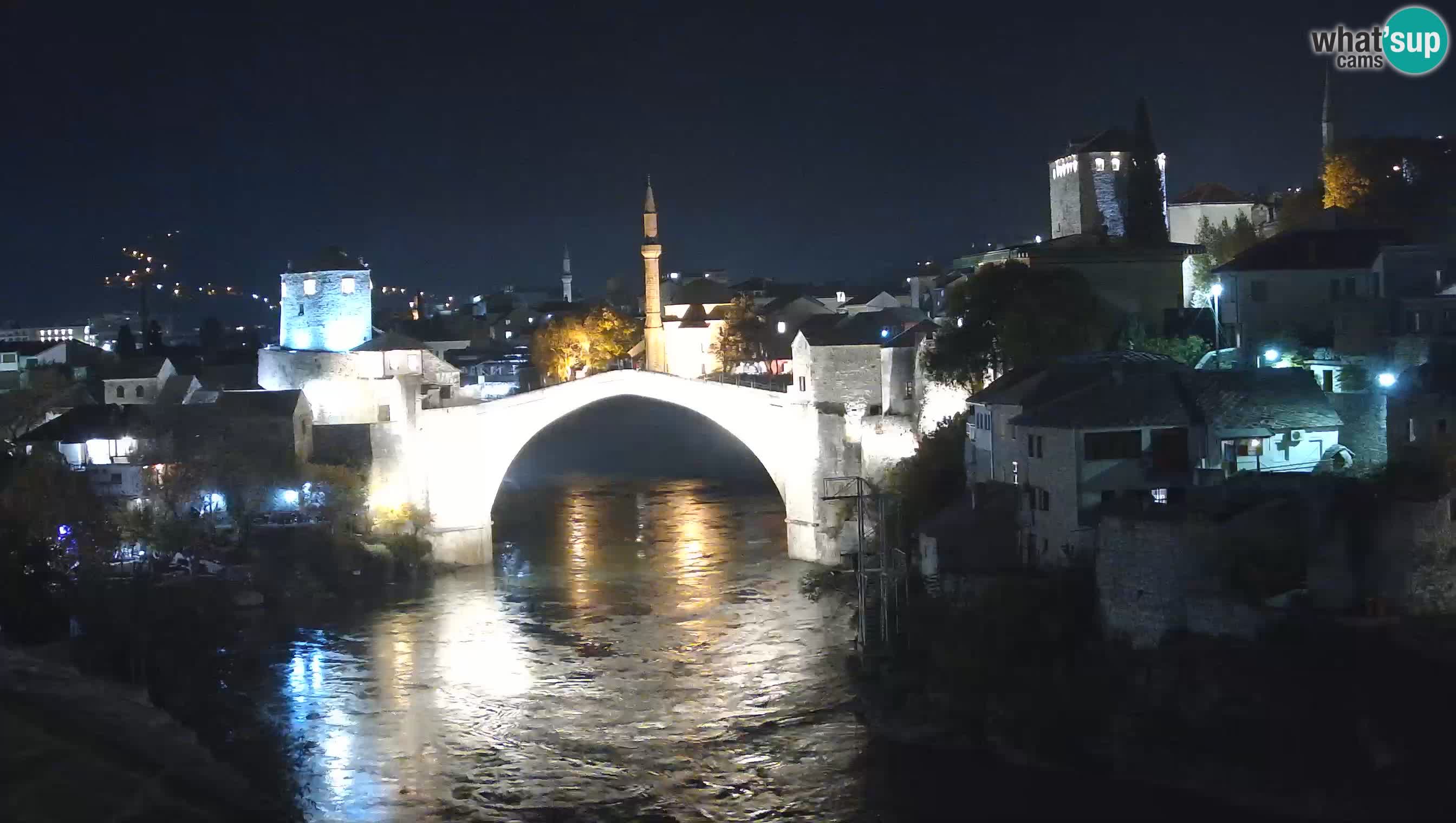 Mostar webkamera – Die Alte Brücke über den Fluss Neretva