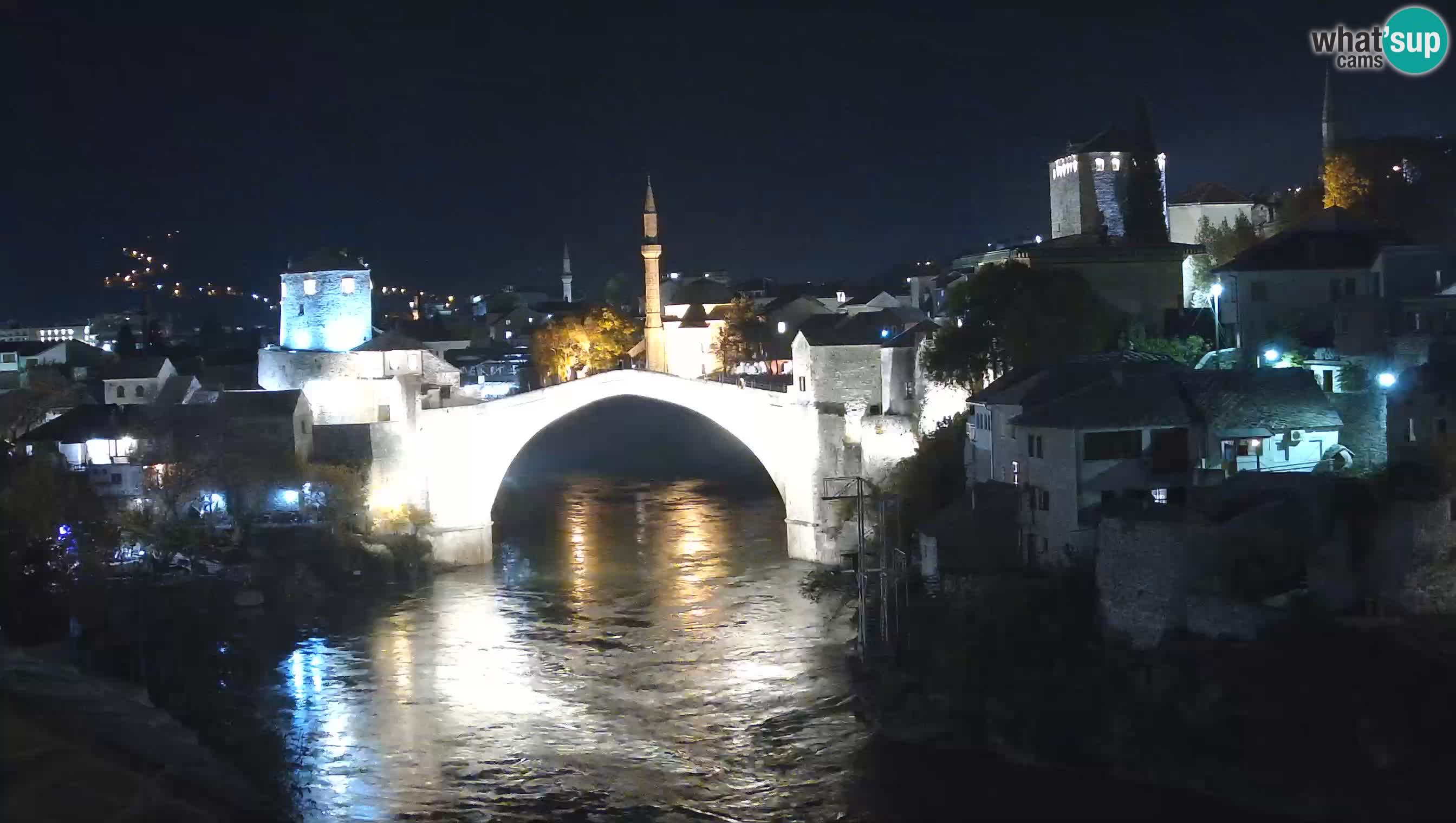 Mostar webkamera – Die Alte Brücke über den Fluss Neretva