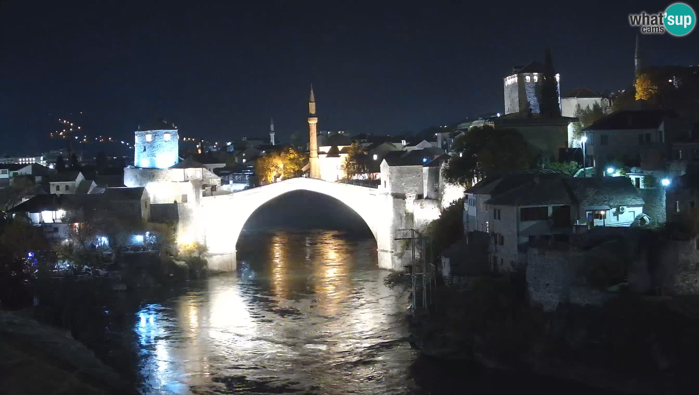 Mostar webkamera – Die Alte Brücke über den Fluss Neretva