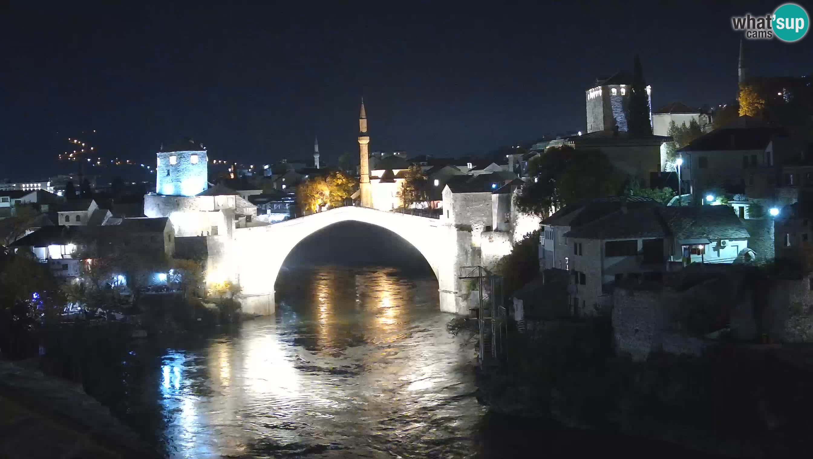 Mostar webkamera – Die Alte Brücke über den Fluss Neretva