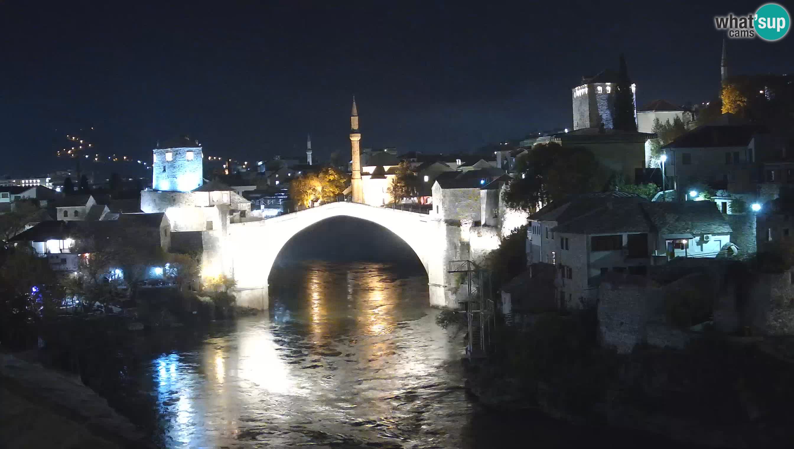 Mostar webkamera – Die Alte Brücke über den Fluss Neretva