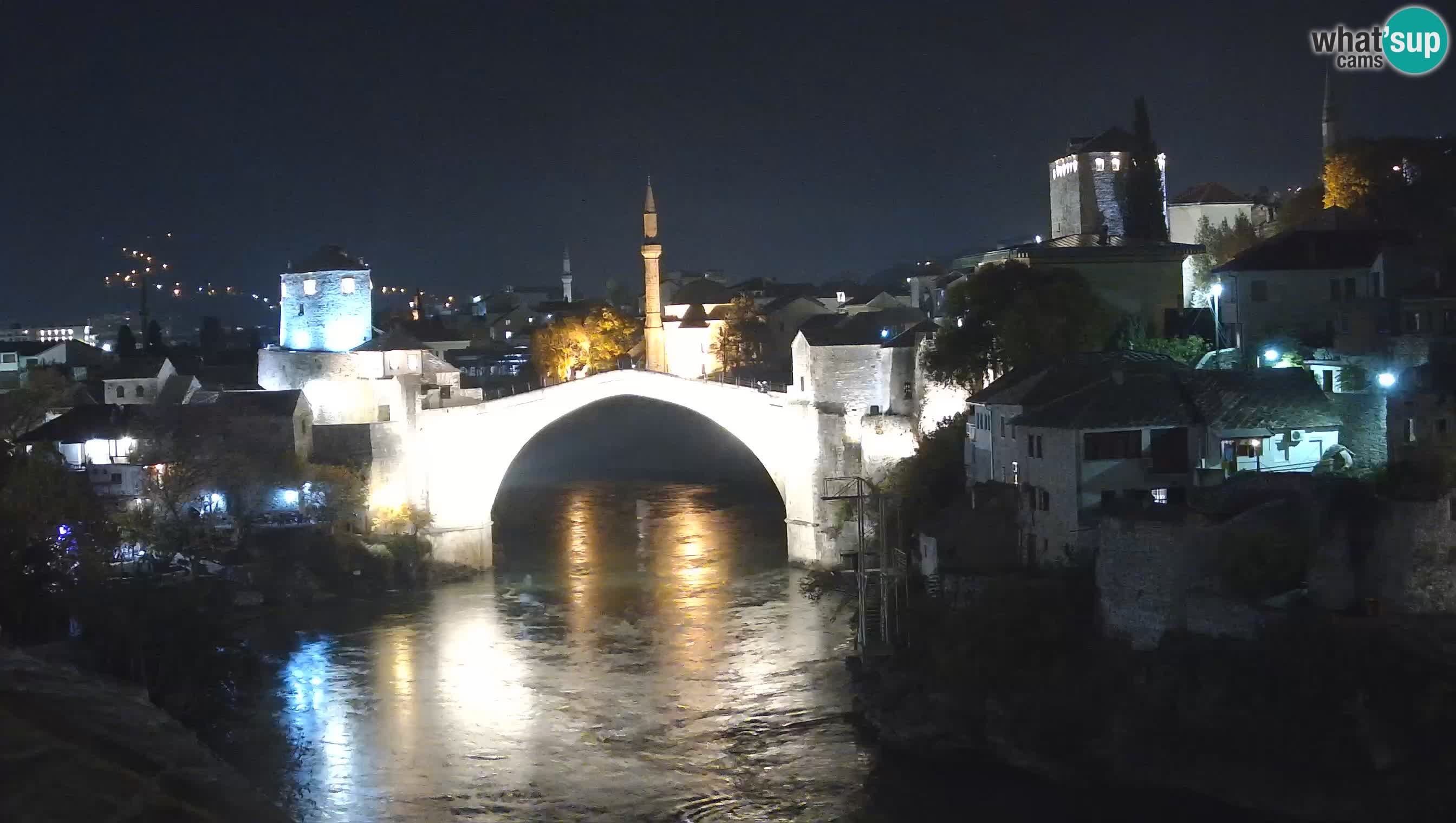 Mostar webkamera – Die Alte Brücke über den Fluss Neretva