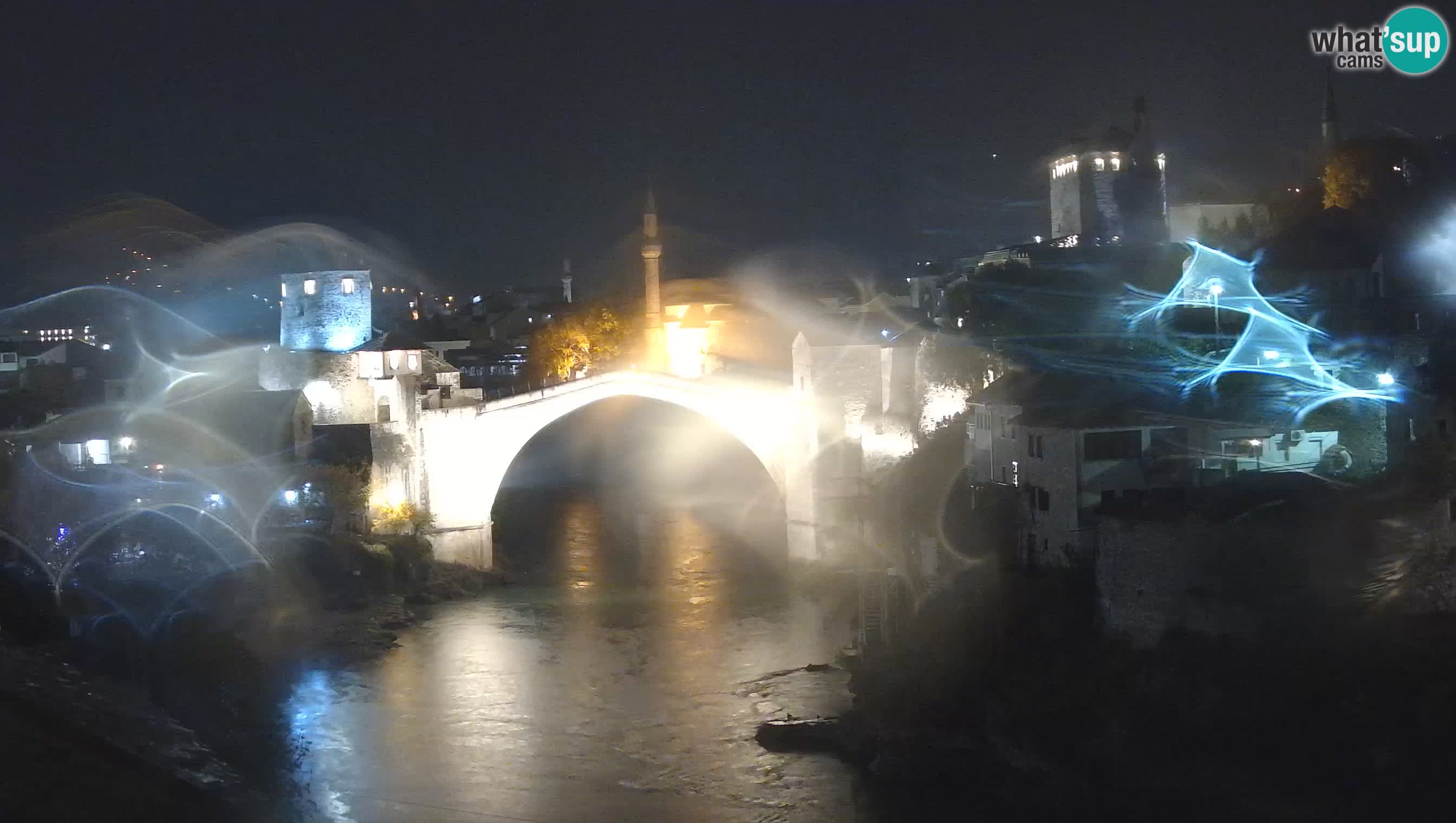 Mostar webkamera – Die Alte Brücke über den Fluss Neretva