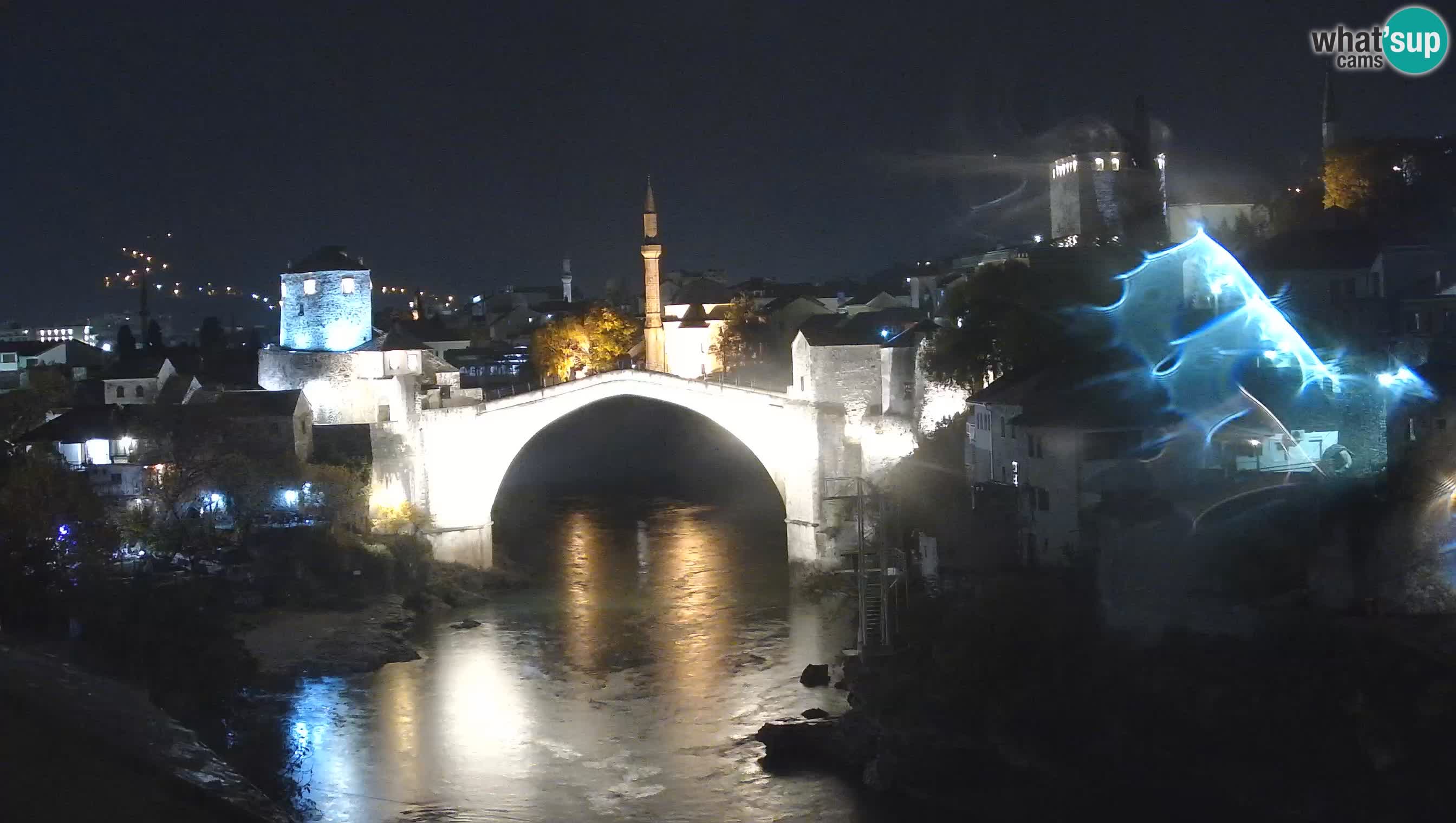 Mostar webkamera – Die Alte Brücke über den Fluss Neretva