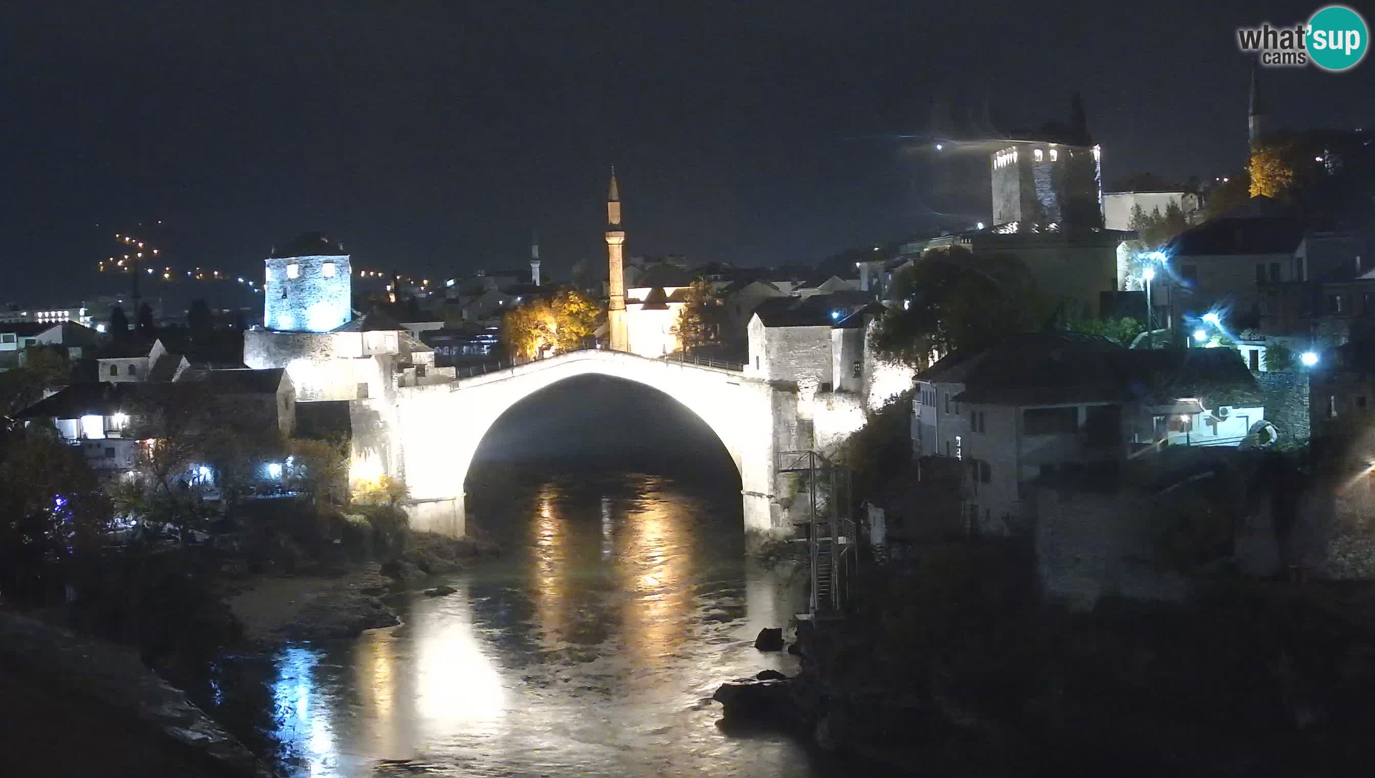 Mostar webkamera – Die Alte Brücke über den Fluss Neretva