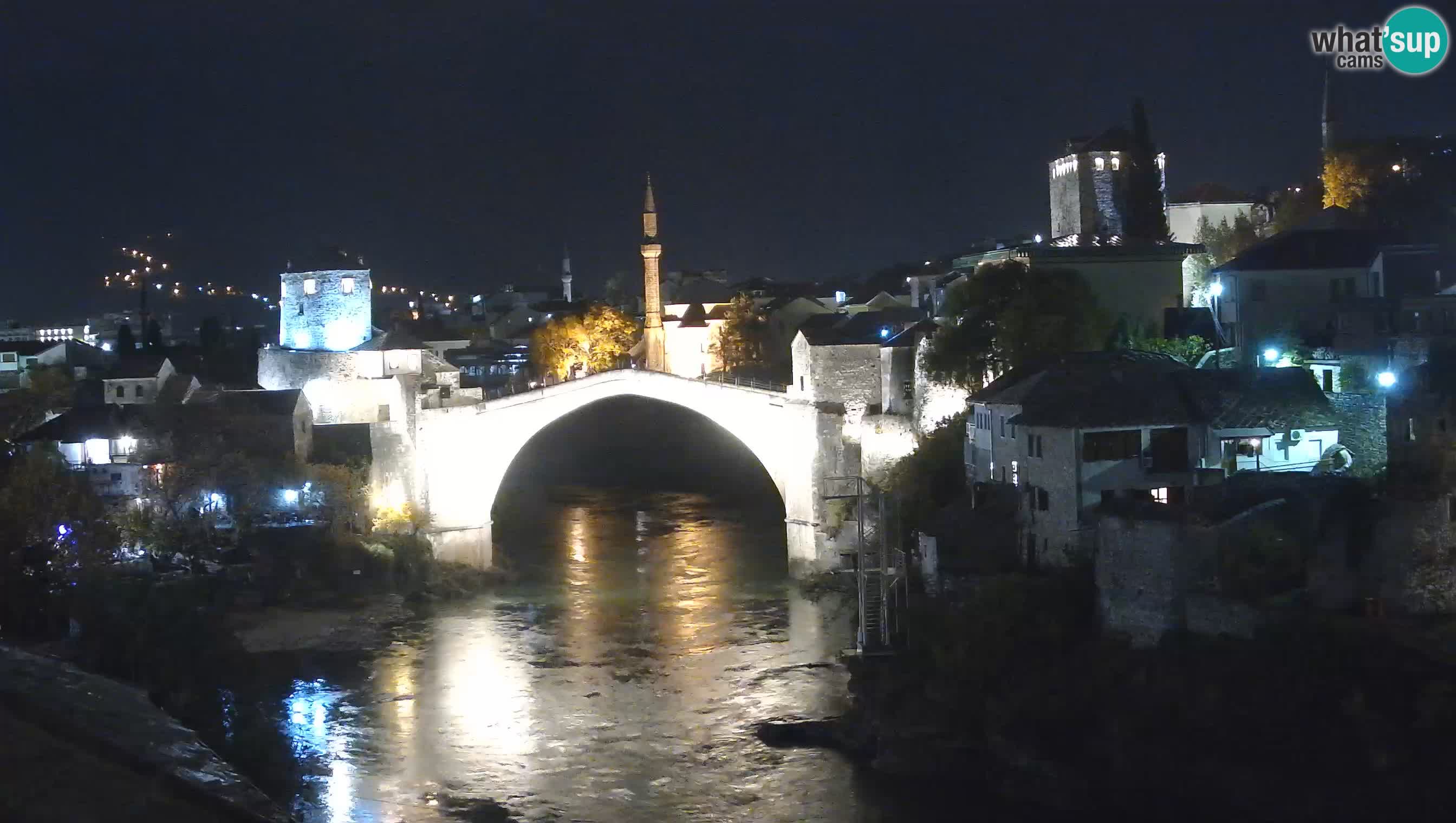 Mostar webkamera – Die Alte Brücke über den Fluss Neretva