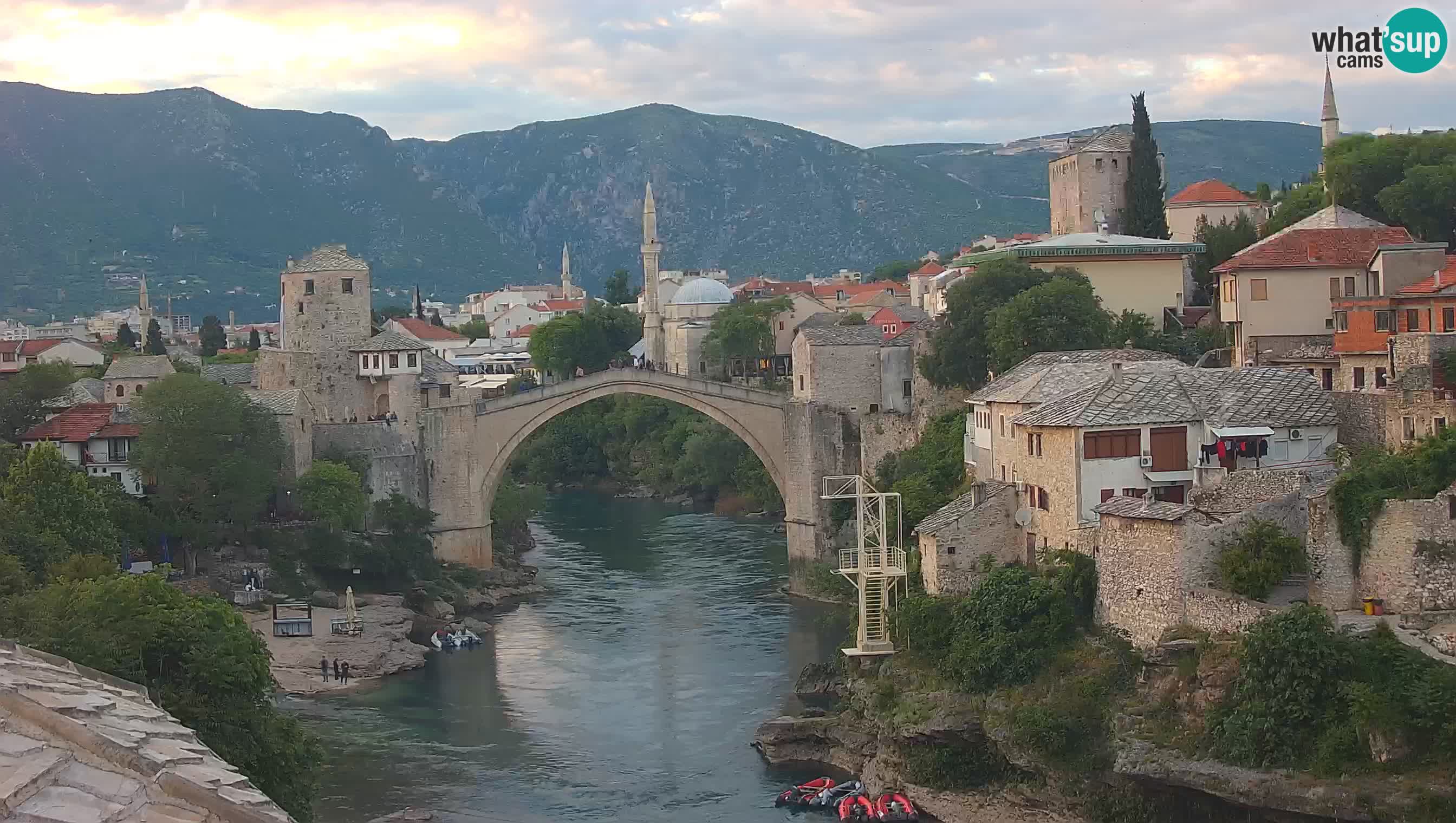 Cámara web de Mostar – El Viejo Puente sobre el río Neretva