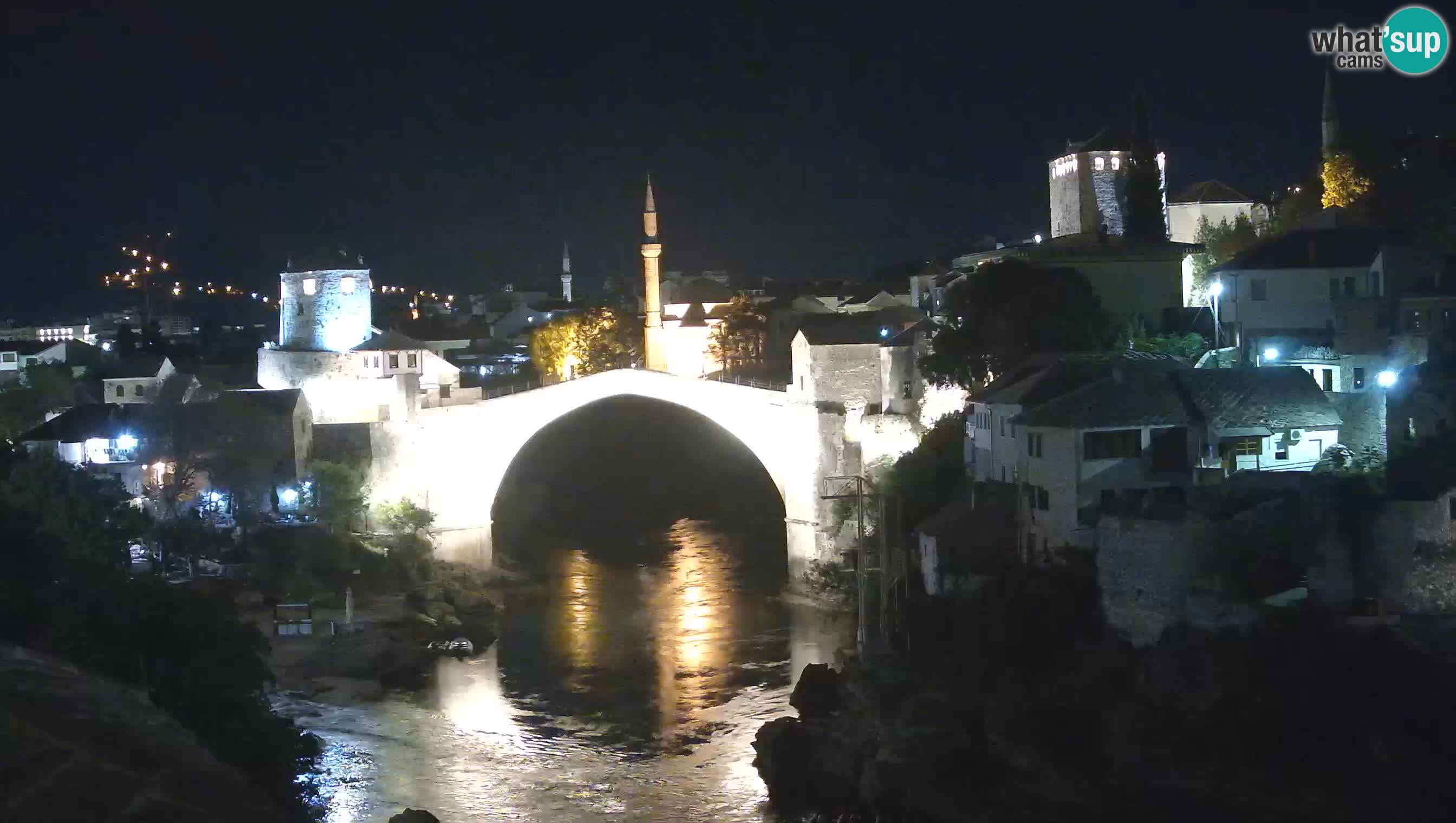 Mostar webkamera – Die Alte Brücke über den Fluss Neretva