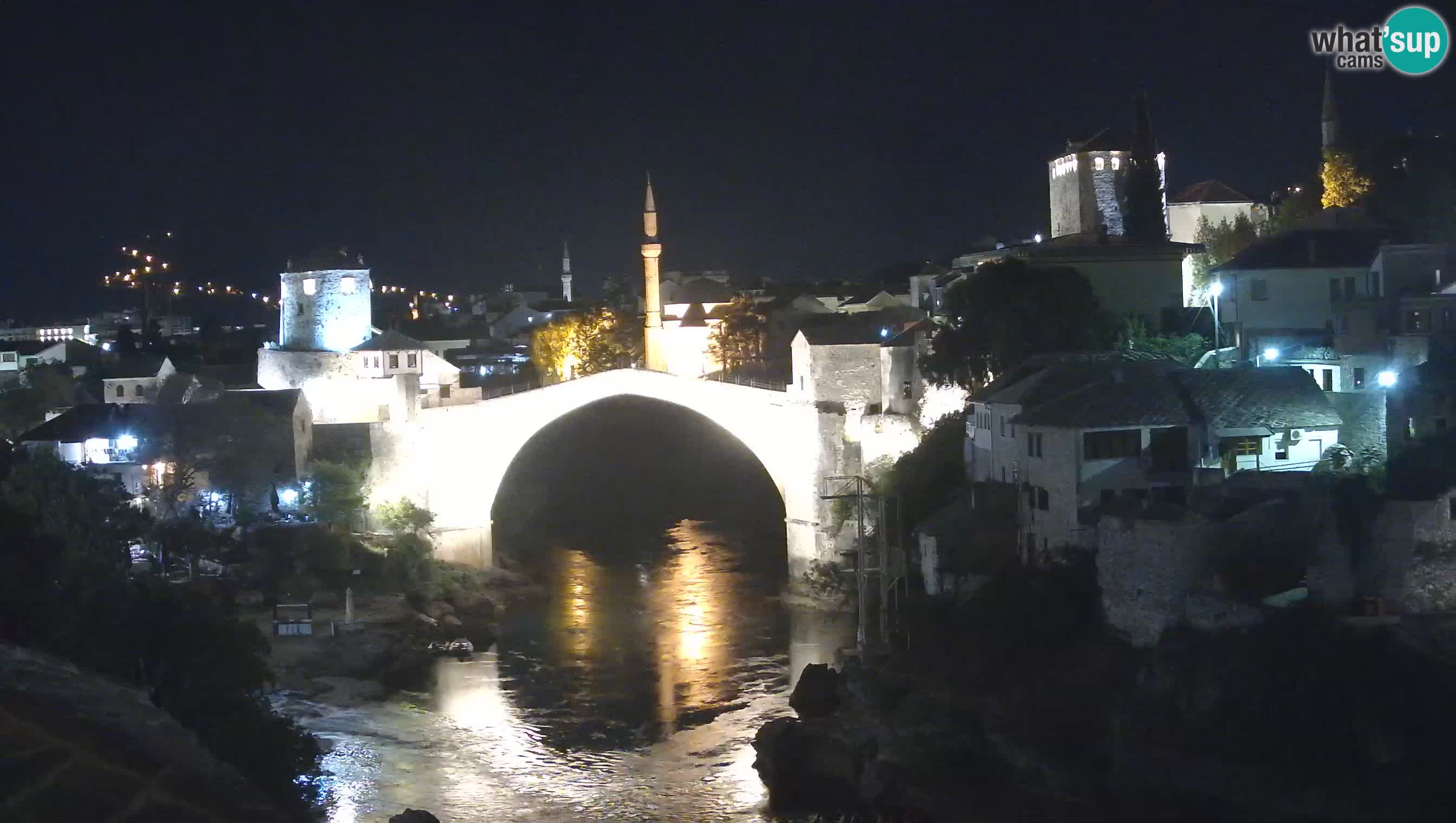 Mostar webkamera – Die Alte Brücke über den Fluss Neretva