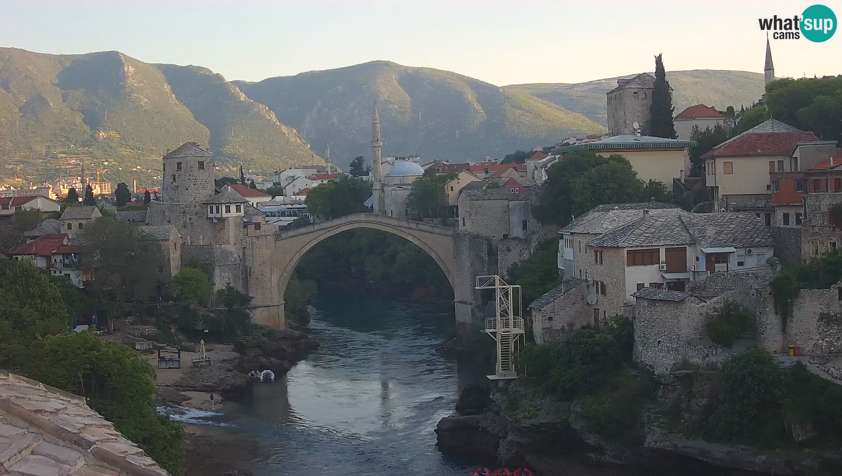 Cámara web de Mostar – El Viejo Puente sobre el río Neretva