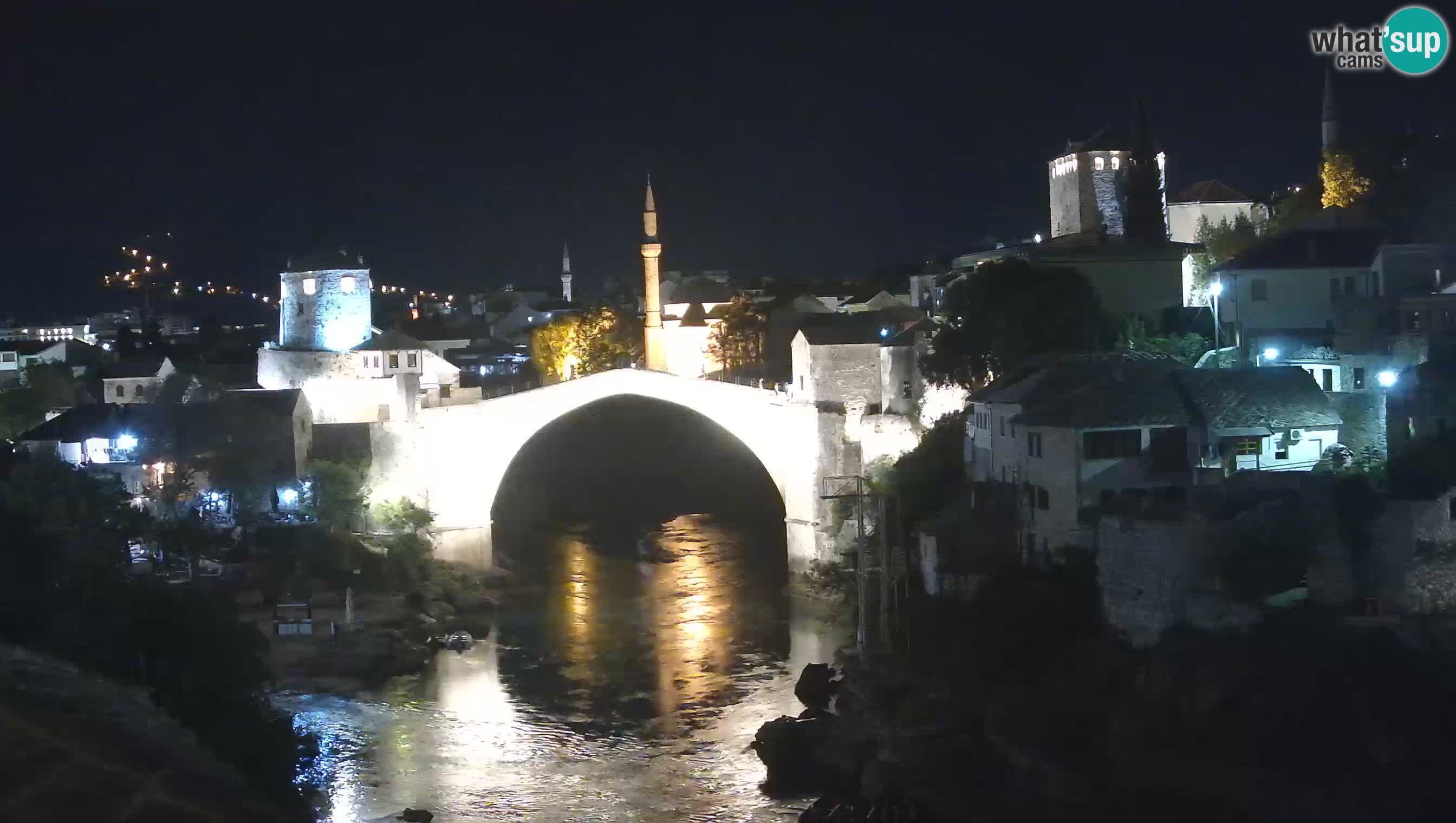 Mostar webkamera – Die Alte Brücke über den Fluss Neretva