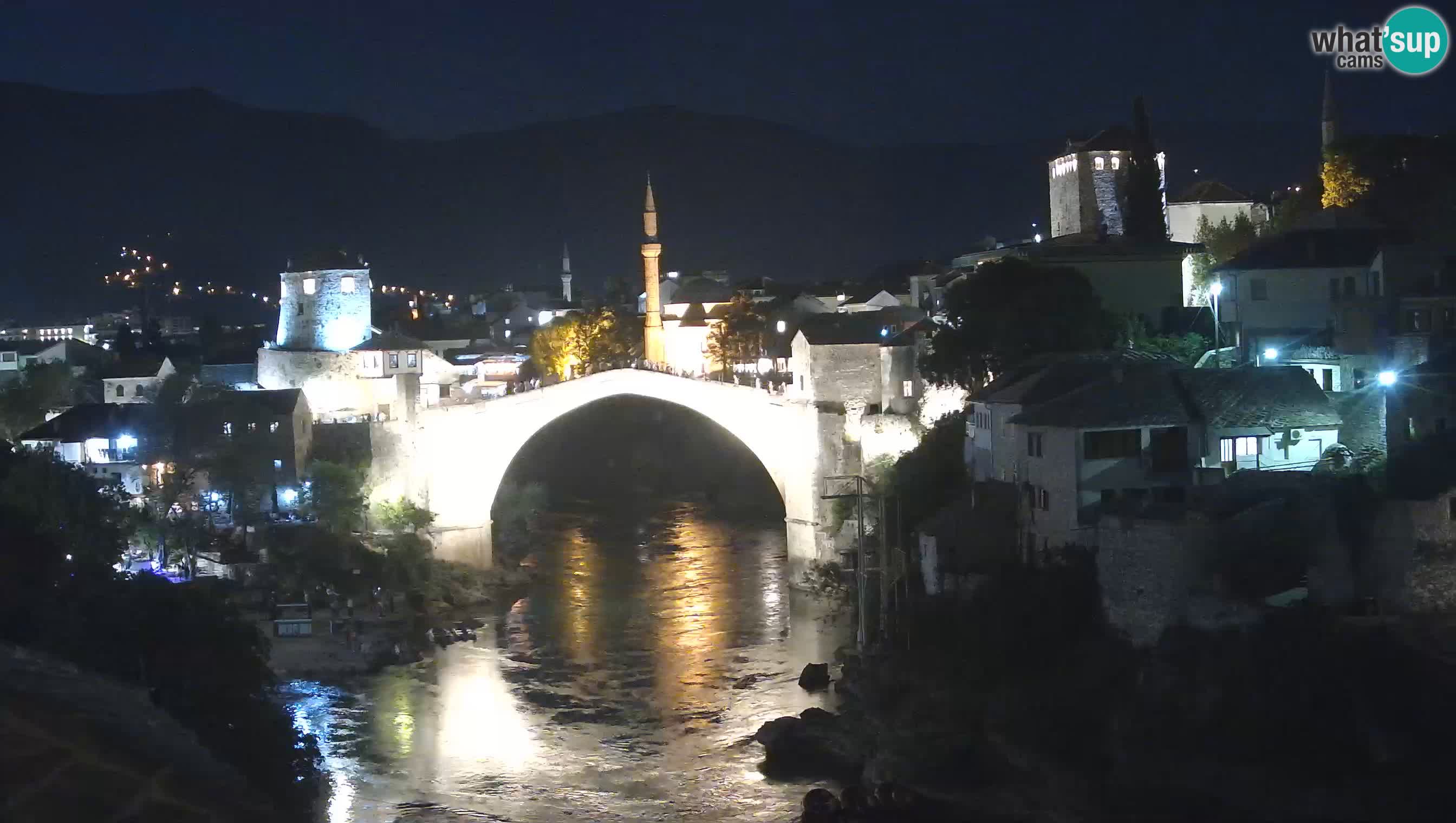 Mostar webkamera – Die Alte Brücke über den Fluss Neretva